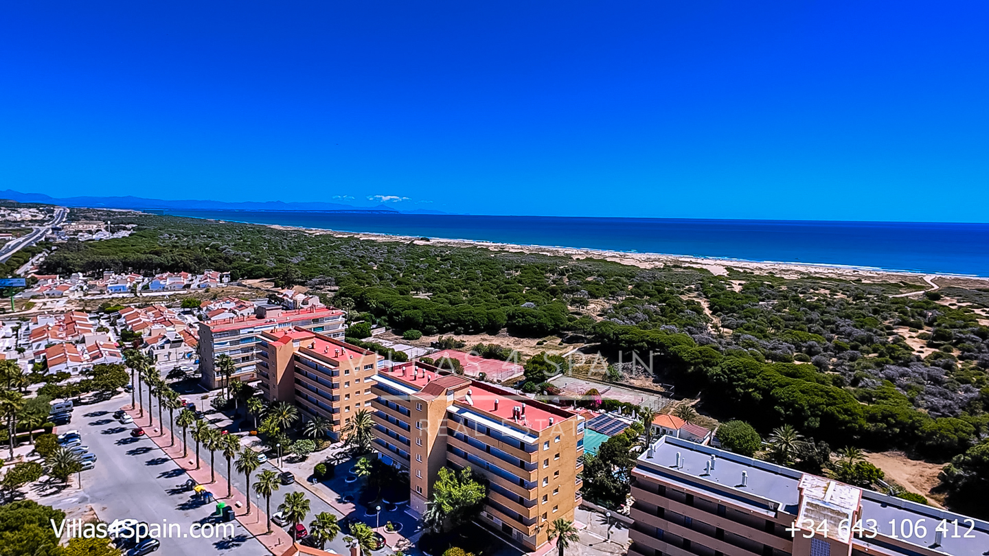 Resale - 2 Bed 1 Bath apartment with sea views and beach access directly in front - partida lomas del polo - Alicante