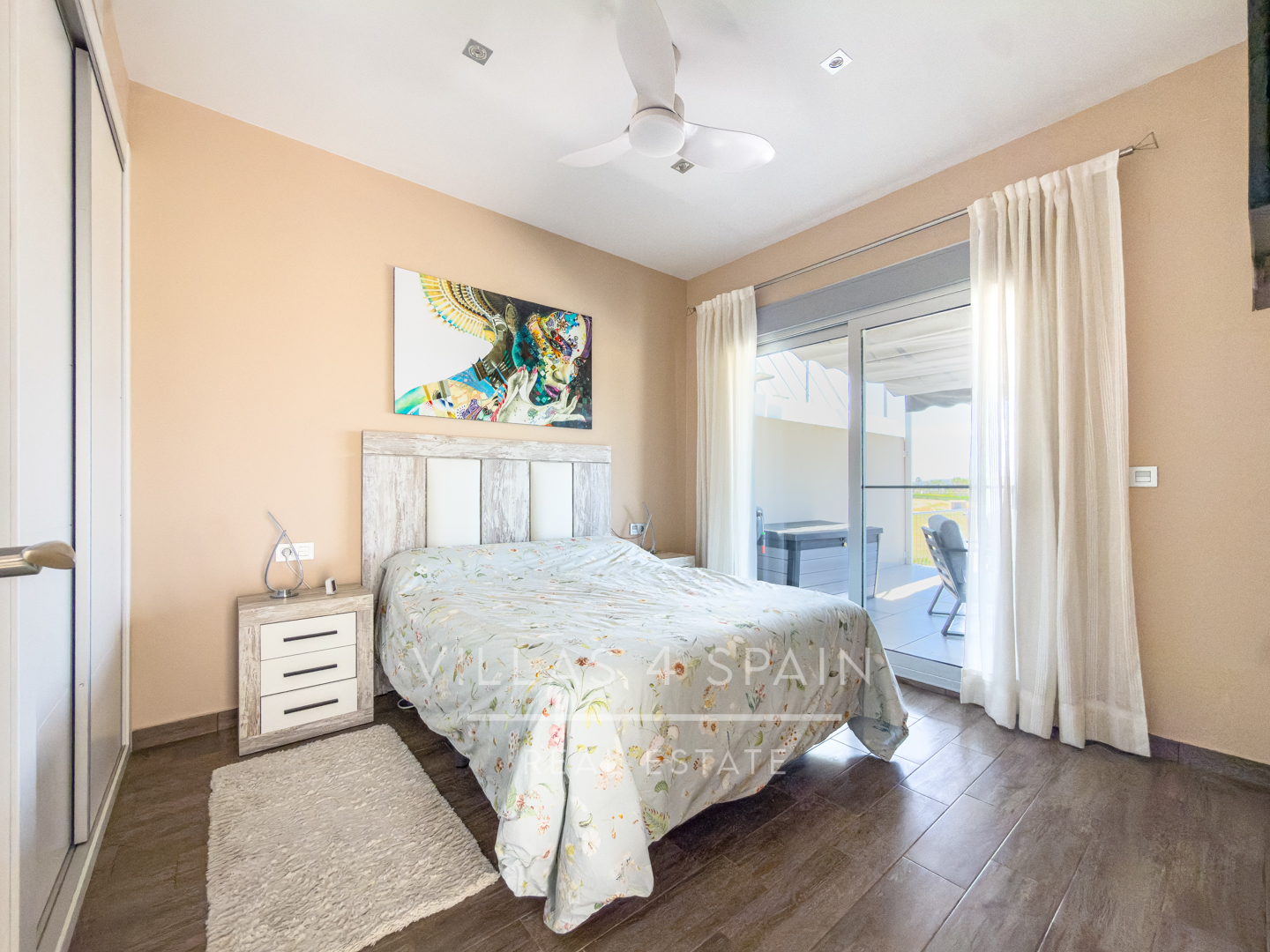 Resale -  3 Bed 3 Bath Villa with a private pool in Daya Vieja Alicante - av. principes de asturias - Alicante