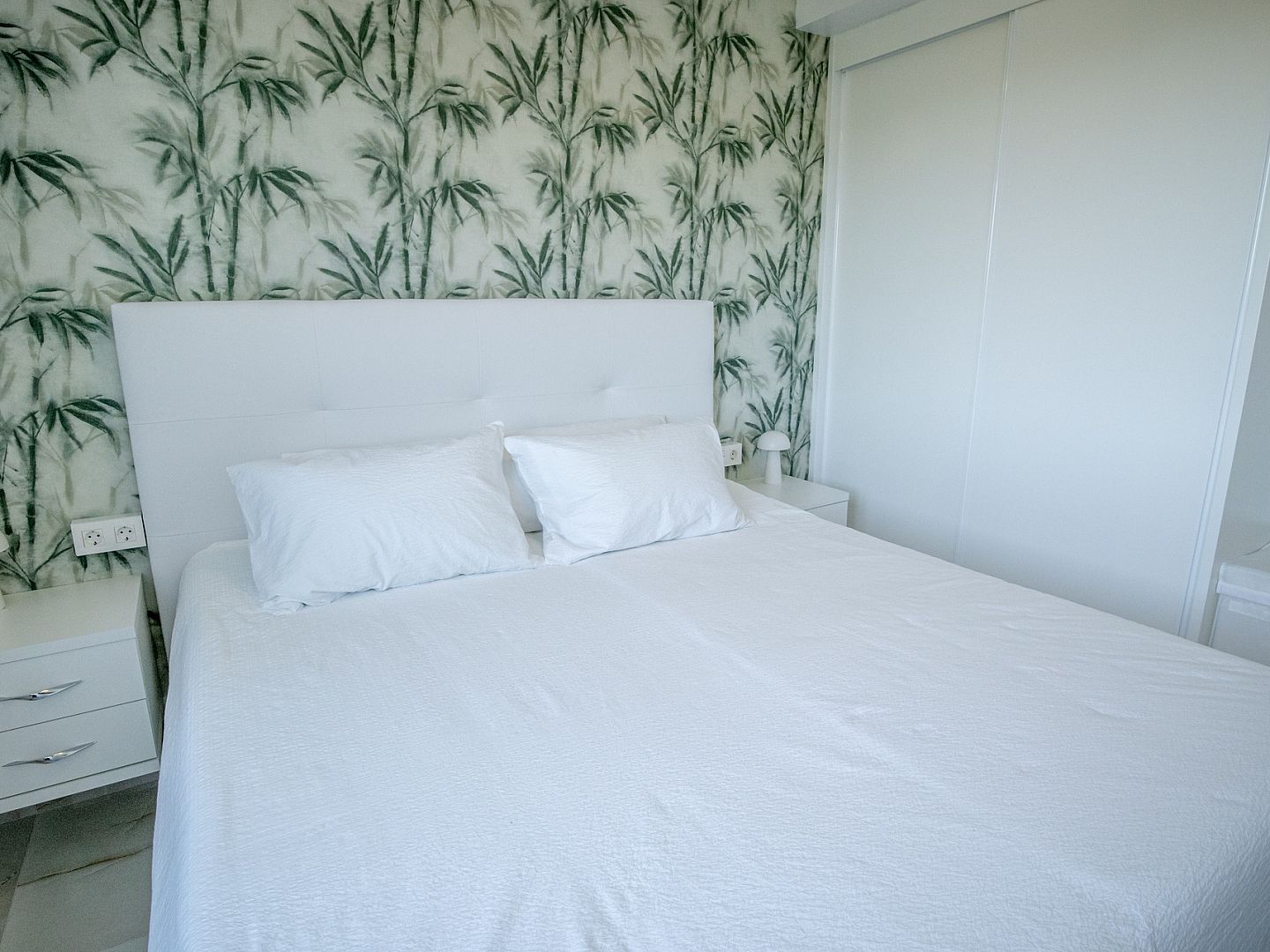 Resale - 3 Bed 2 Bath Penthouse in Los Altos - Torrevieja with Parking Place and Storage Room - C. Lagos de Covadonga - Alicante
