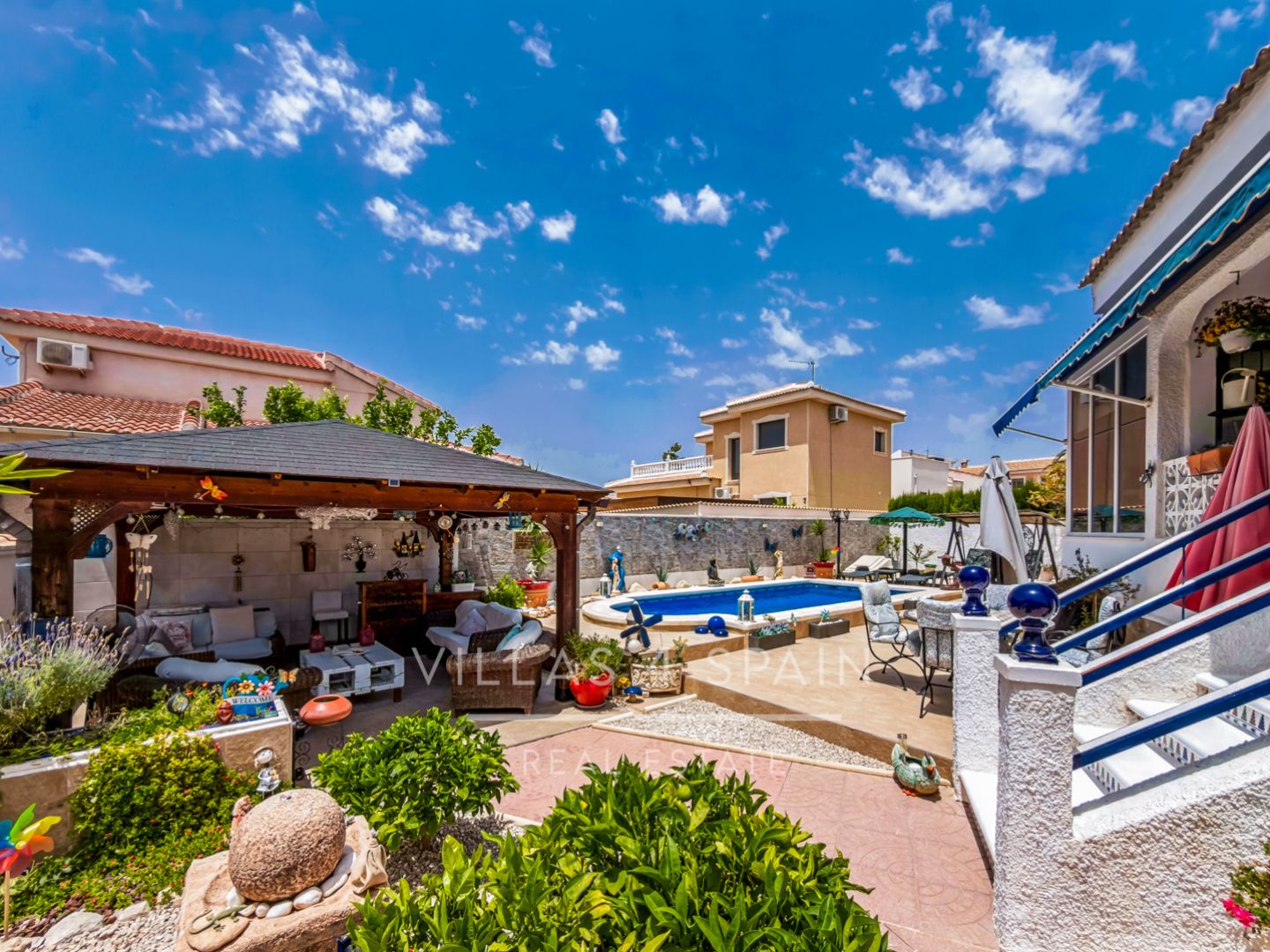 3 Bed 2 Bath Villa with a Private Pool, Garden and parking in Ciudad Quesada, Rojales, Alicante 