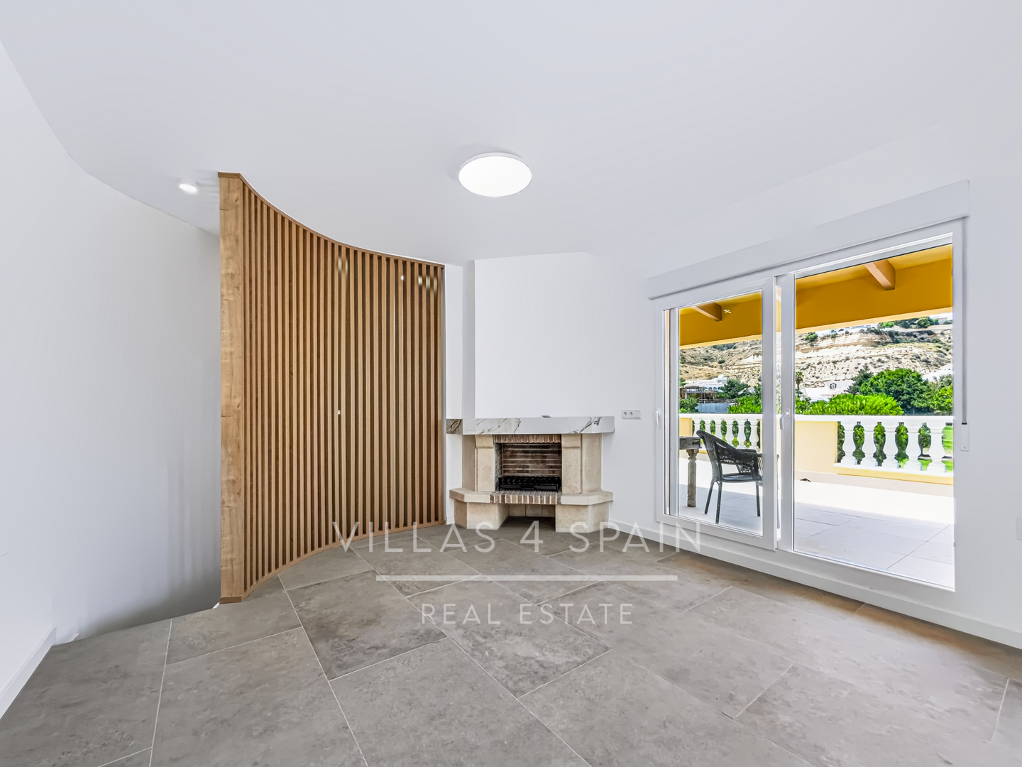 Resale - 3 Bed 3 Bath Villa with Private Pool and Parking in La Marquesa Golf Ciudad Quesada - Av. de la Marquesa - Alicante
