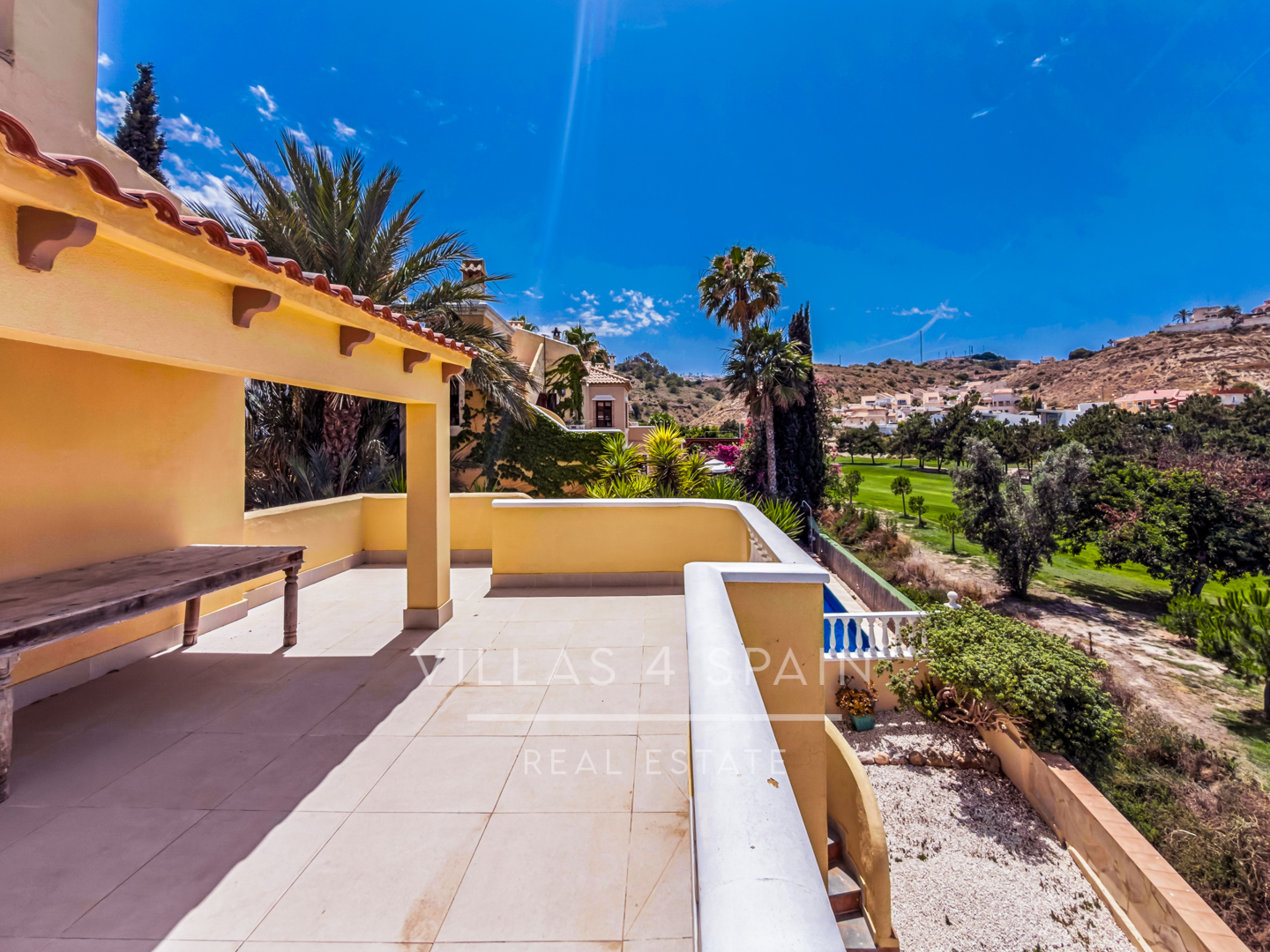 Resale - 3 Bed 3 Bath Villa with Private Pool and Parking in La Marquesa Golf Ciudad Quesada - Av. de la Marquesa - Alicante