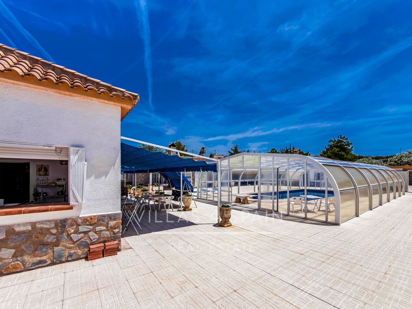 Resale - 6 Bed 4 Bath Villa with Pool and Large Plot with multiple garages in Fortuna  - calle baños 3 - Murcia