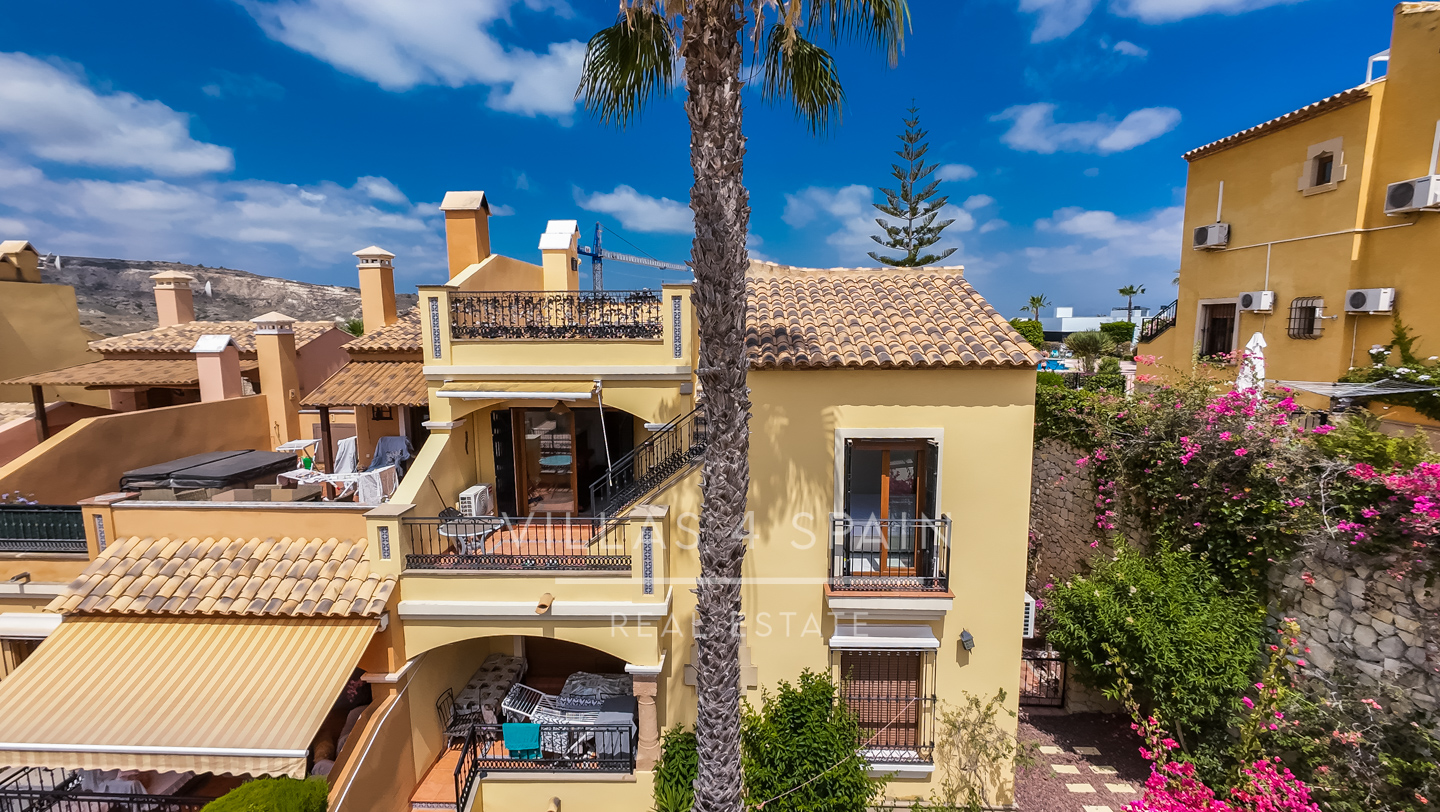 Resale - 2 Bed 2 Bath Penthouse apartment with roof terrace in La Finca Golf Algorfa, with community Pool - calle benferri la finca golf Algorfa - Alicante