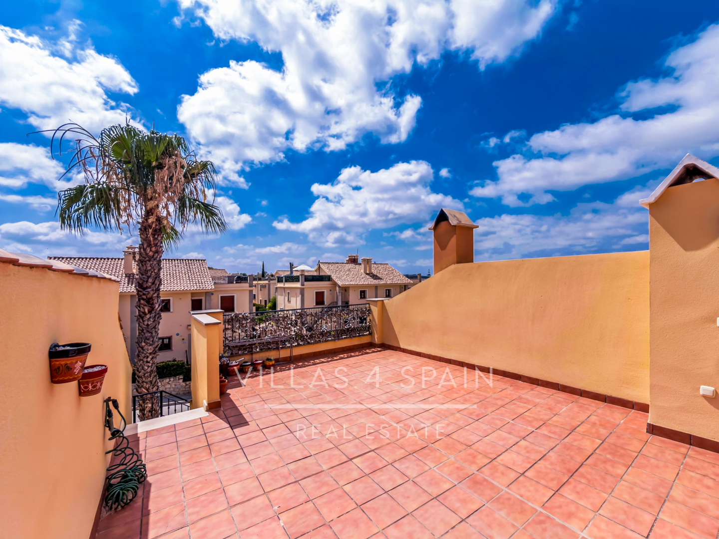 Resale - 2 Bed 2 Bath Penthouse apartment with roof terrace in La Finca Golf Algorfa, with community Pool - calle benferri la finca golf Algorfa - Alicante
