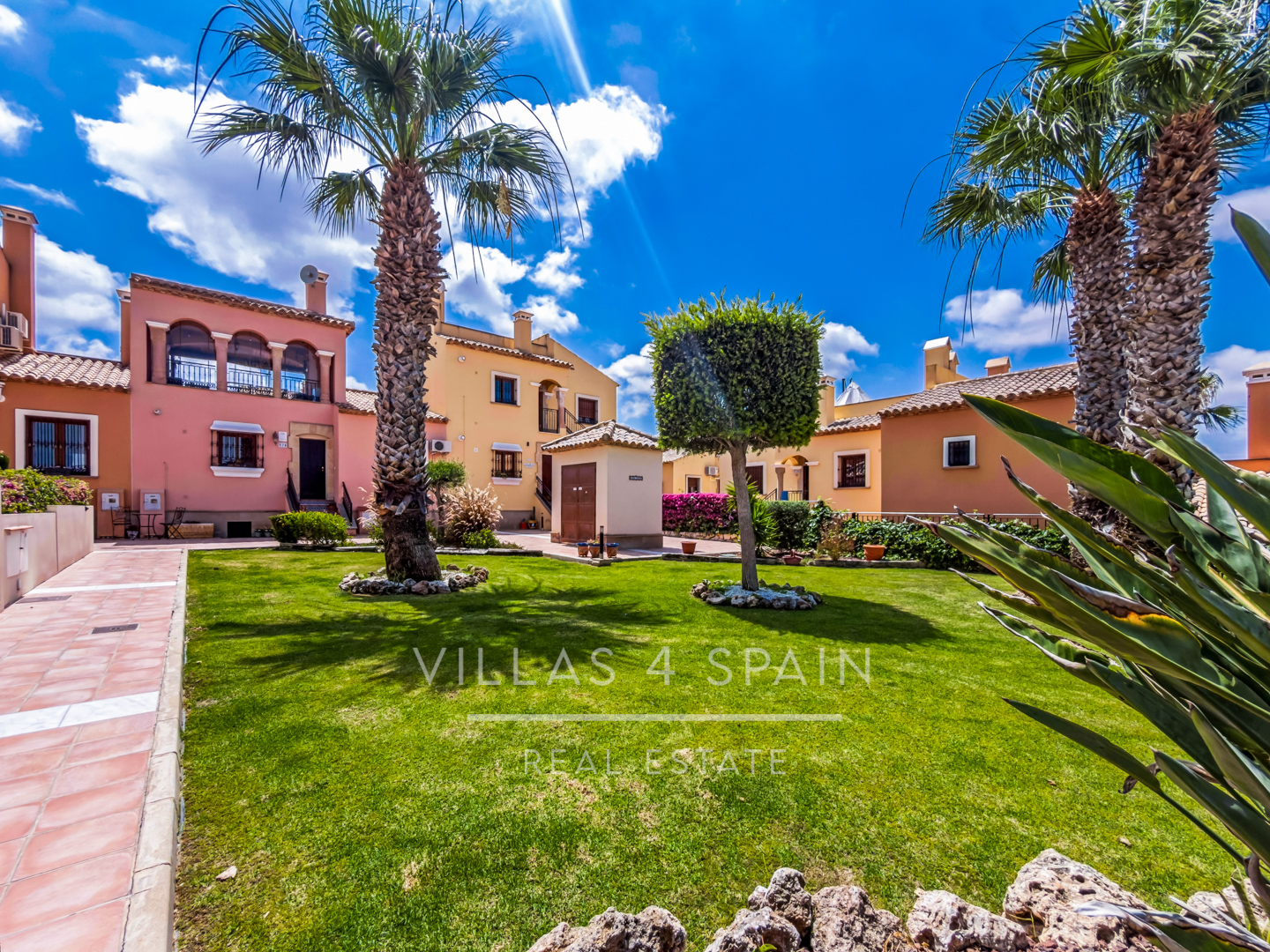 Resale - 2 Bed 2 Bath Penthouse apartment with roof terrace in La Finca Golf Algorfa, with community Pool - calle benferri la finca golf Algorfa - Alicante