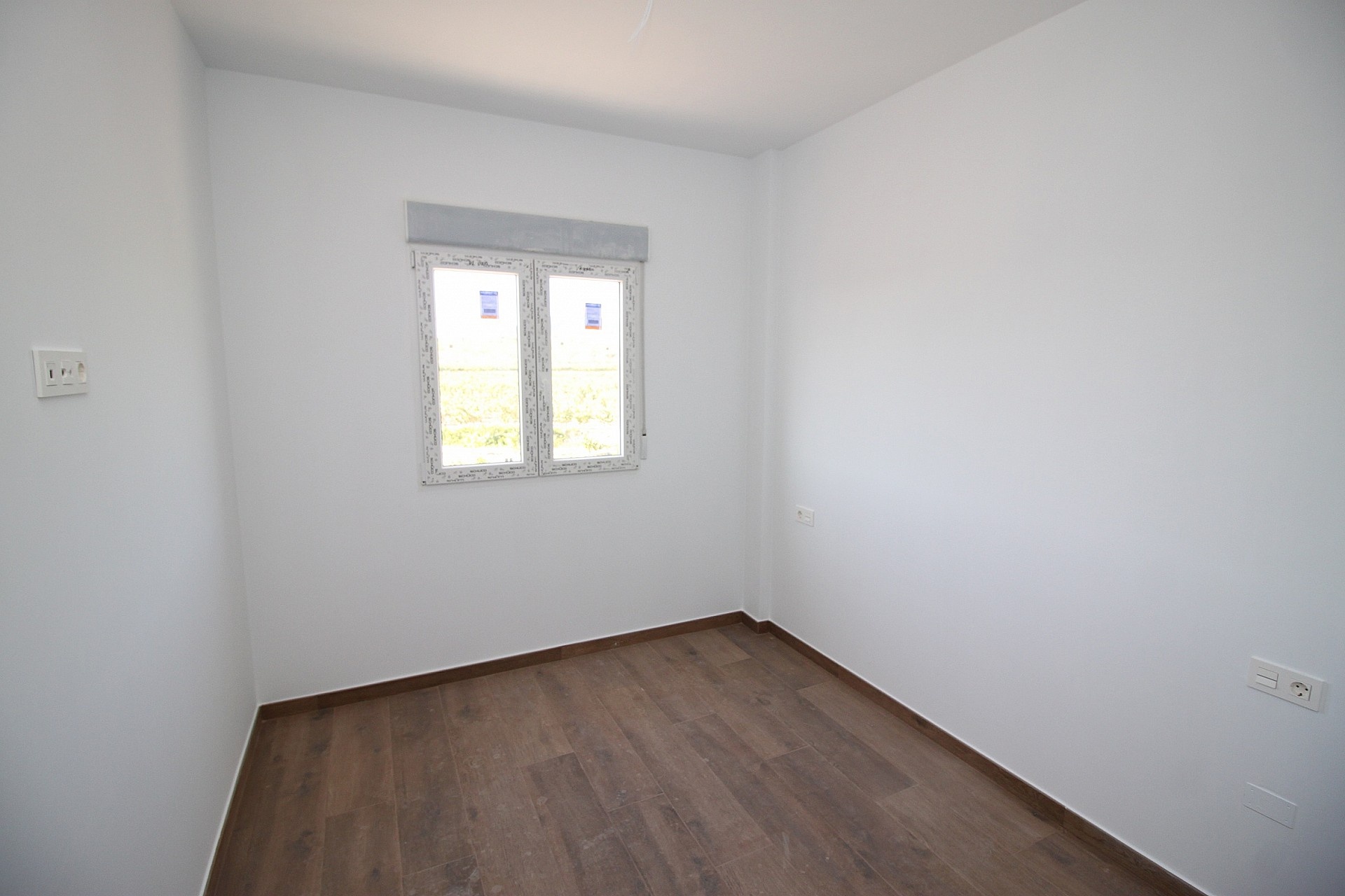 Resale - 4 Bedroom 3 Bathroom Villa in Pinoso -  - Alicante