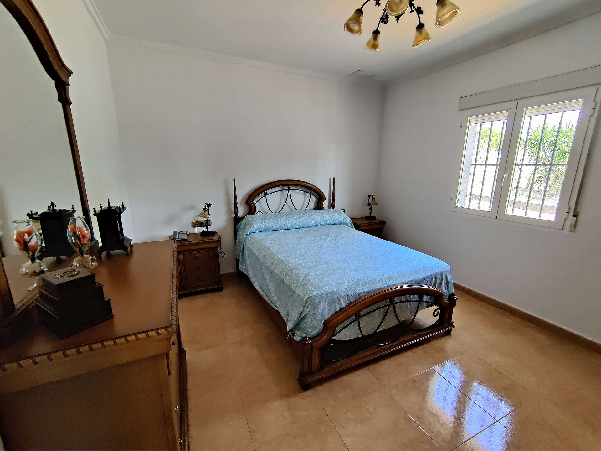 Resale - 3 Bedroom 2 Bathroom Villa in Crevillente -  - Alicante