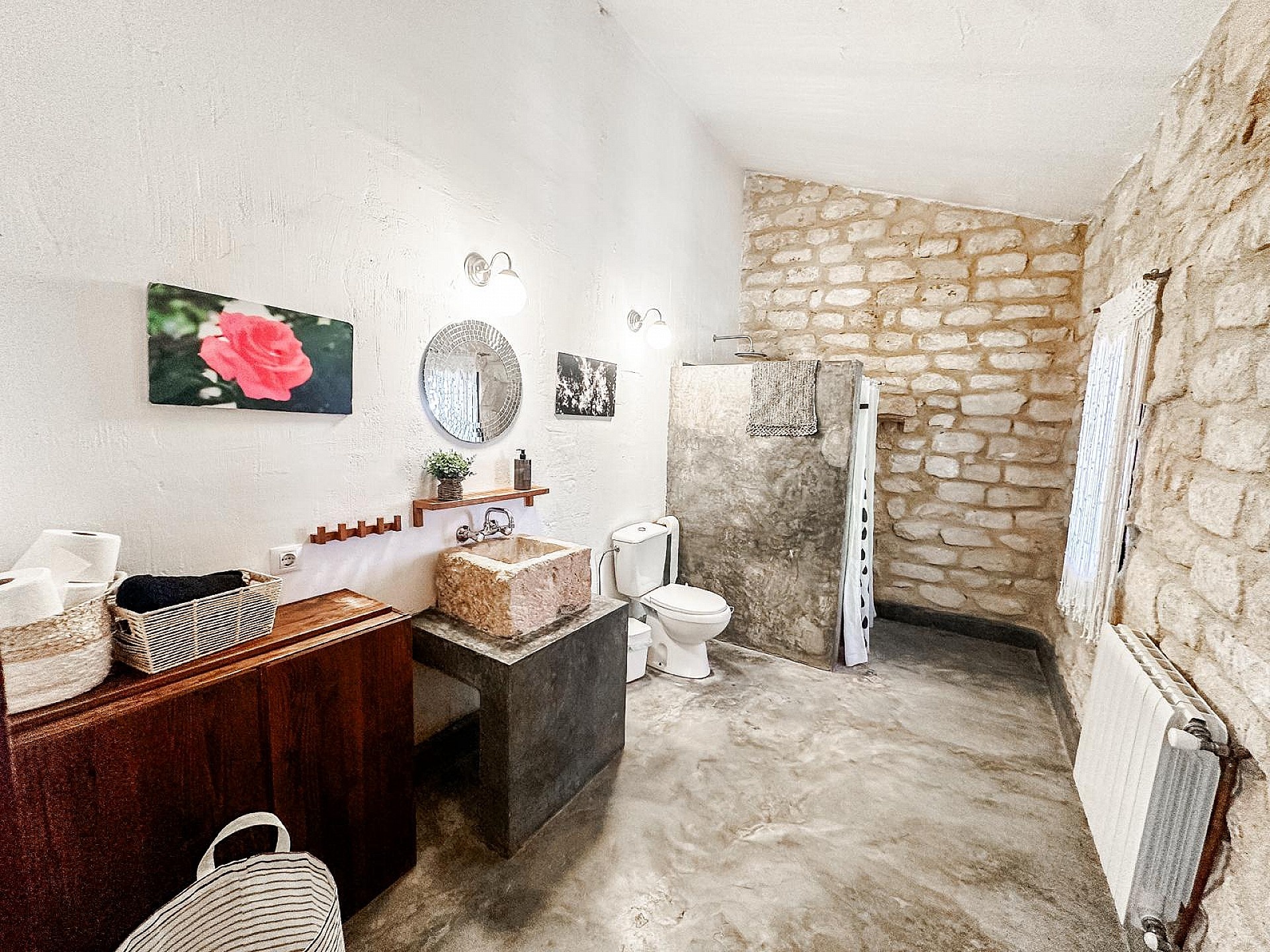 Resale - 9 Bedroom 3 Bathroom Villa in Biar -  - Alicante