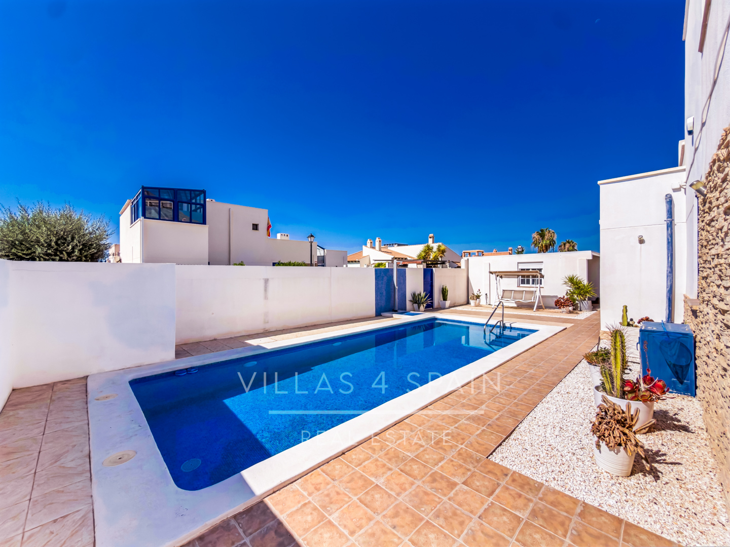 Resale - 3 Bedroom 2 Bathroom Villa with Private Pool and Parking in Las Kalendas Fortuna, Murcia - Calle Cam. de Cieza - Murcia