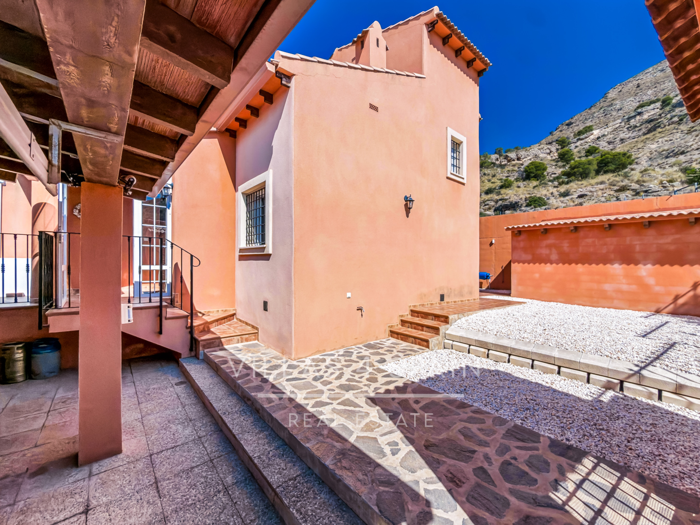 Resale - 3 Bed 3 Bath Villa with Private Pool & Parking in Las Kalendas Fortuna - calle camino de san miguel - Murcia