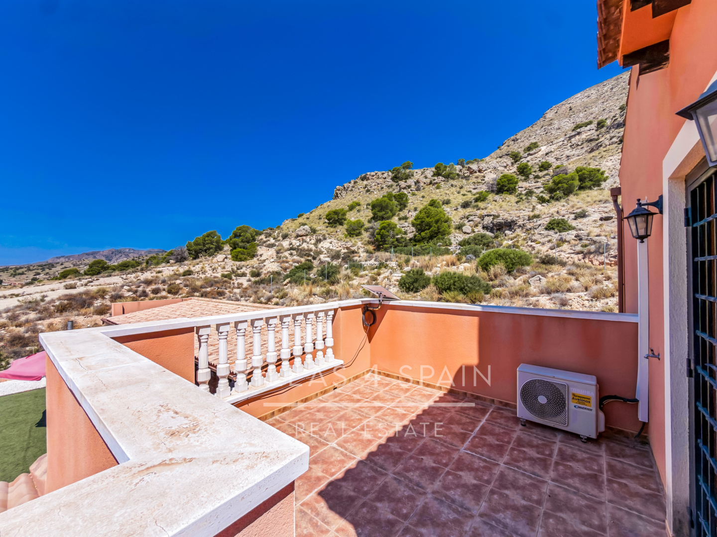 Resale - 3 Bed 3 Bath Villa with Private Pool & Parking in Las Kalendas Fortuna - calle camino de san miguel - Murcia