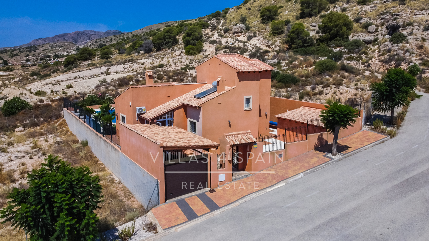 Resale - 3 Bed 3 Bath Villa with Private Pool & Parking in Las Kalendas Fortuna - calle camino de san miguel - Murcia