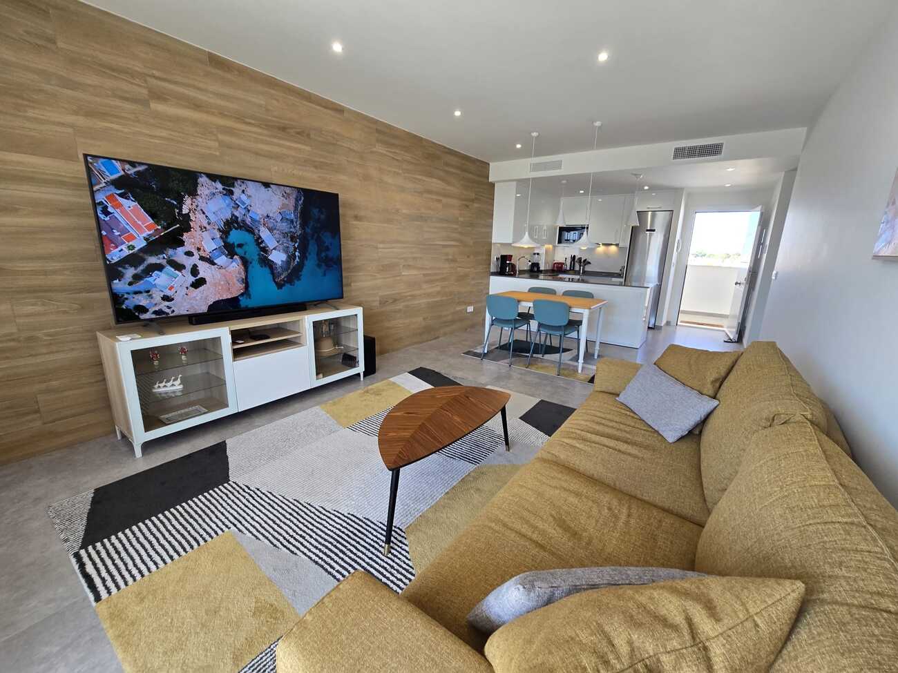 Resale - 2 Bedroom 2 Bathroom  in Orihuela Costa - Campoamor - Alicante