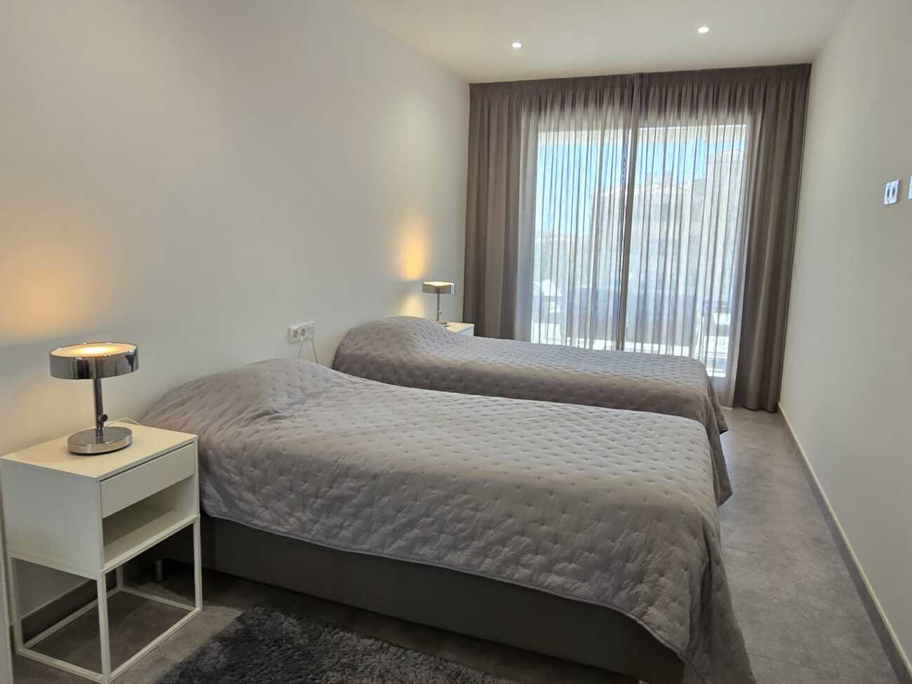 Resale - 2 Bedroom 2 Bathroom  in Orihuela Costa - Campoamor - Alicante