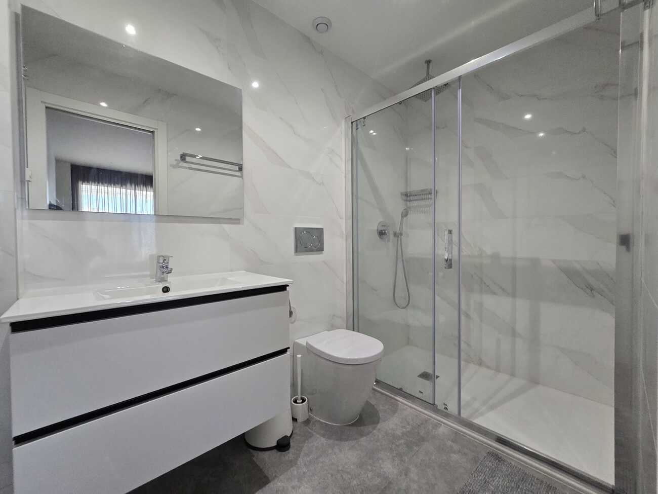Resale - 2 Bedroom 2 Bathroom  in Orihuela Costa - Campoamor - Alicante