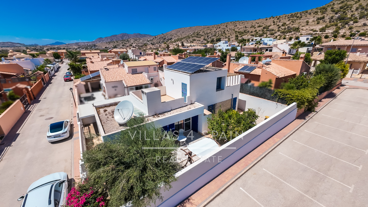 Resale - 3 Bed 2 Bath Villa with Community Pool and Parking in Las Kalendas Fortuna, Murcia - calle pomona - Murcia