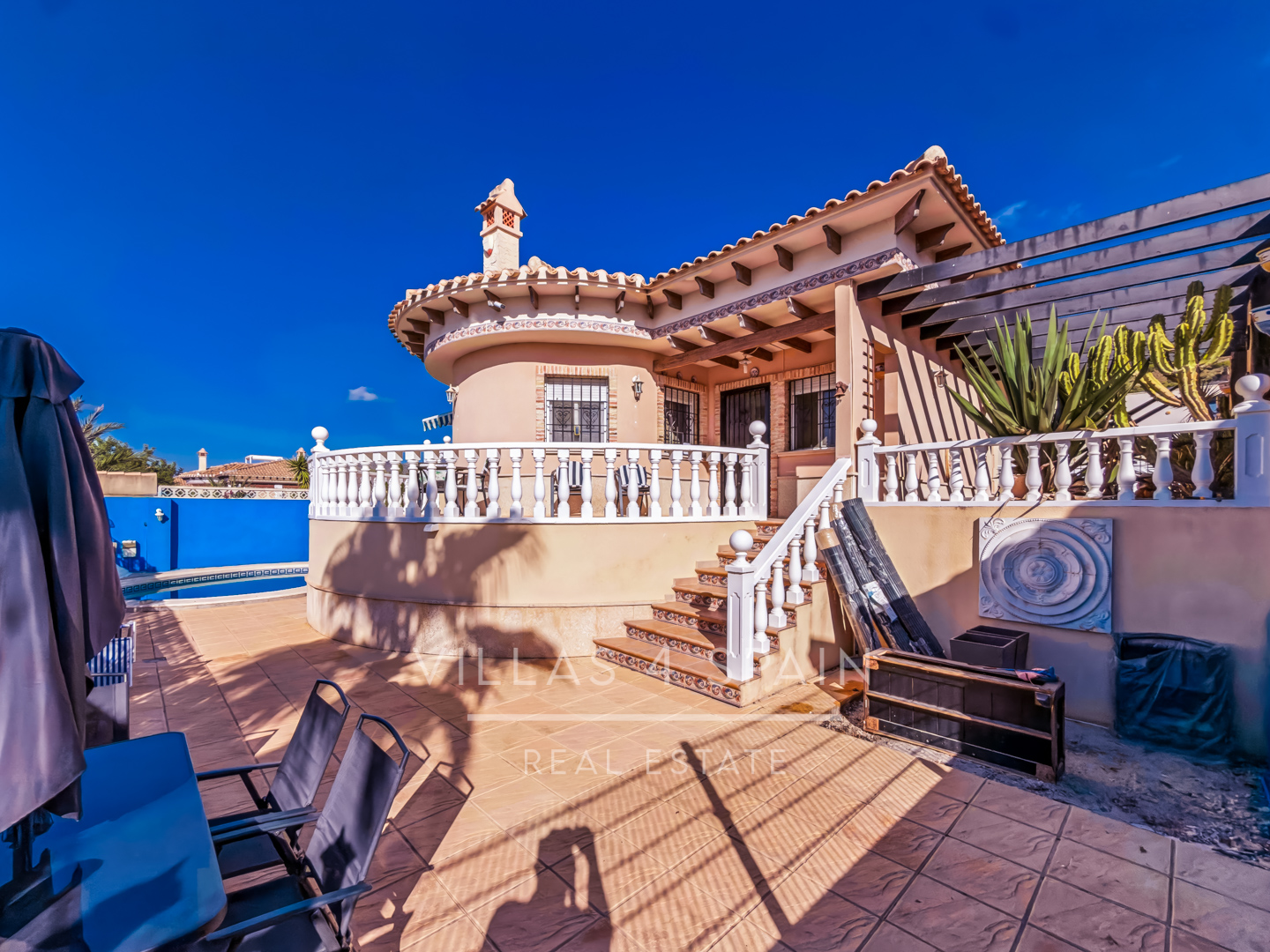 Resale - 3 Bed 2 Bath Villa with a Private Pool & Parking in Las Kalendas Fortuna - calle camino de cieza - Murcia