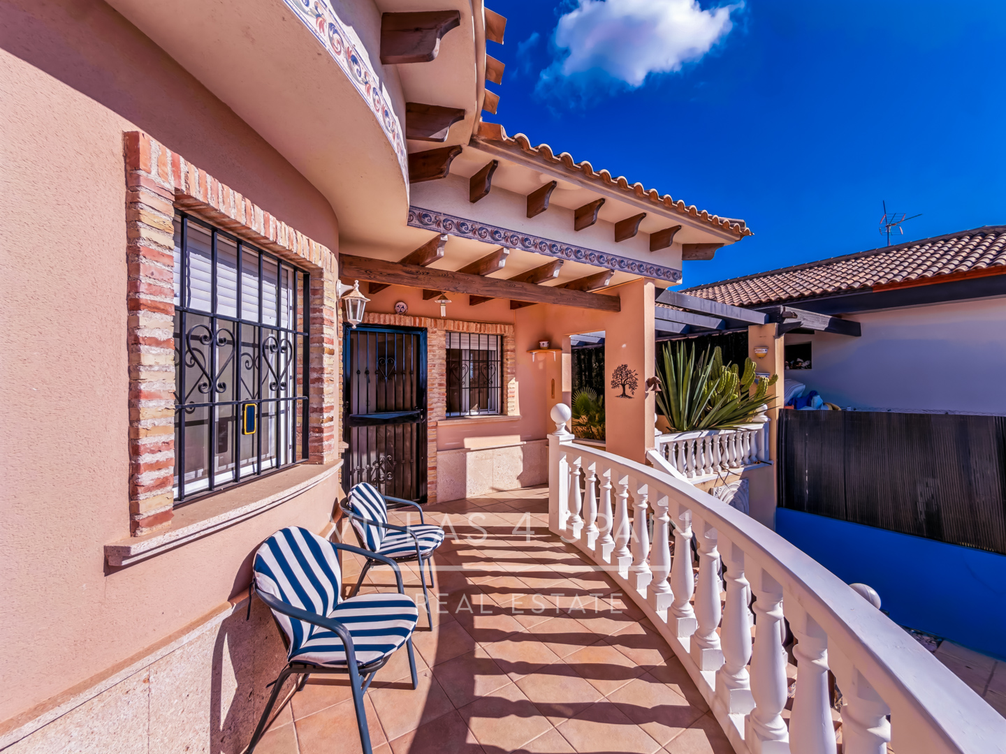 Resale - 3 Bed 2 Bath Villa with a Private Pool & Parking in Las Kalendas Fortuna - calle camino de cieza - Murcia