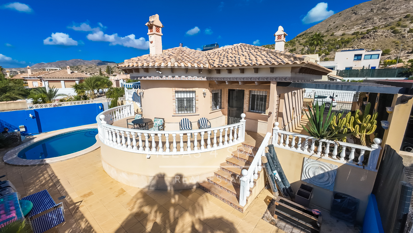 Resale - 3 Bed 2 Bath Villa with a Private Pool & Parking in Las Kalendas Fortuna - calle camino de cieza - Murcia