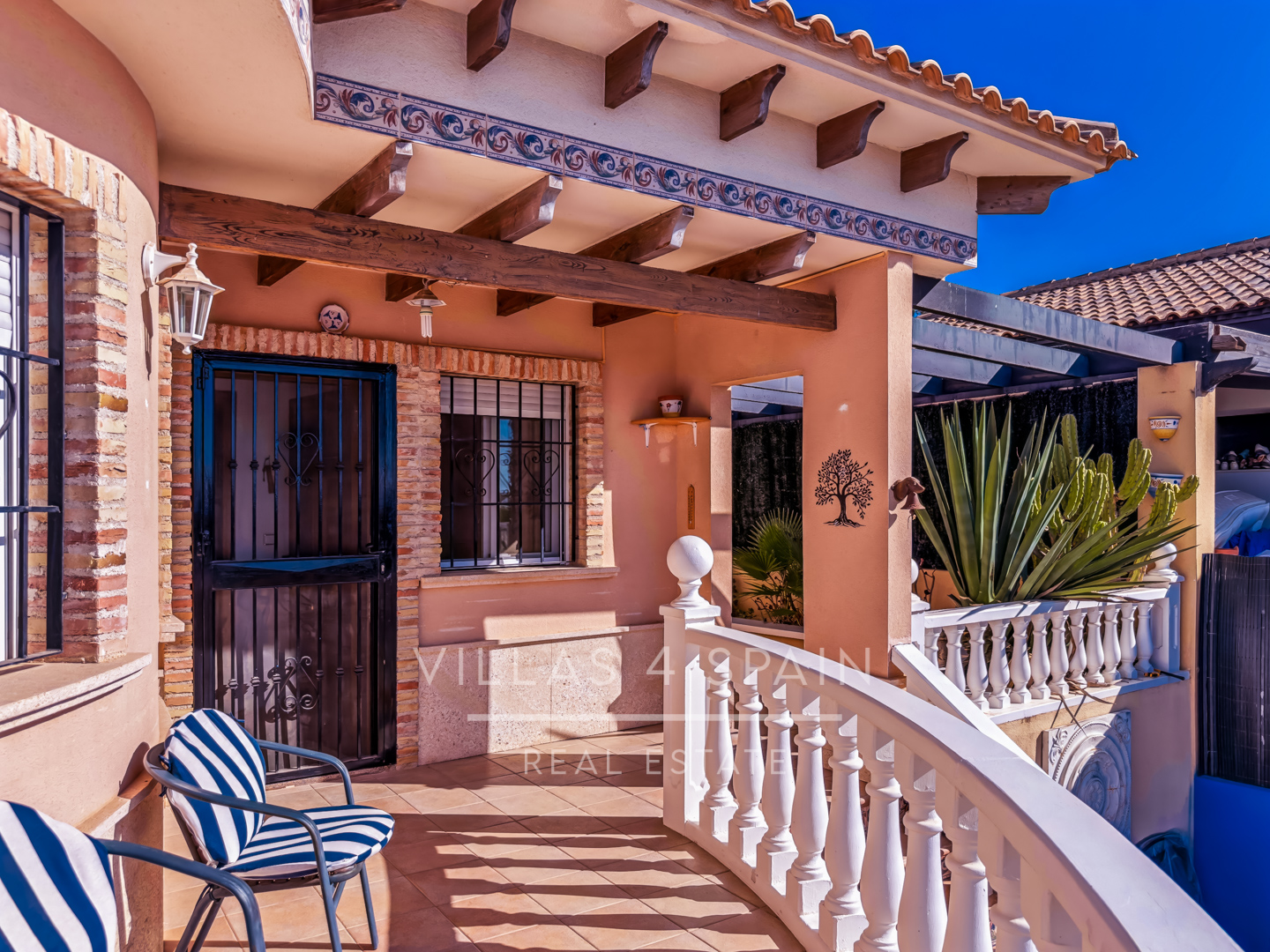 Resale - 3 Bed 2 Bath Villa with a Private Pool & Parking in Las Kalendas Fortuna - calle camino de cieza - Murcia