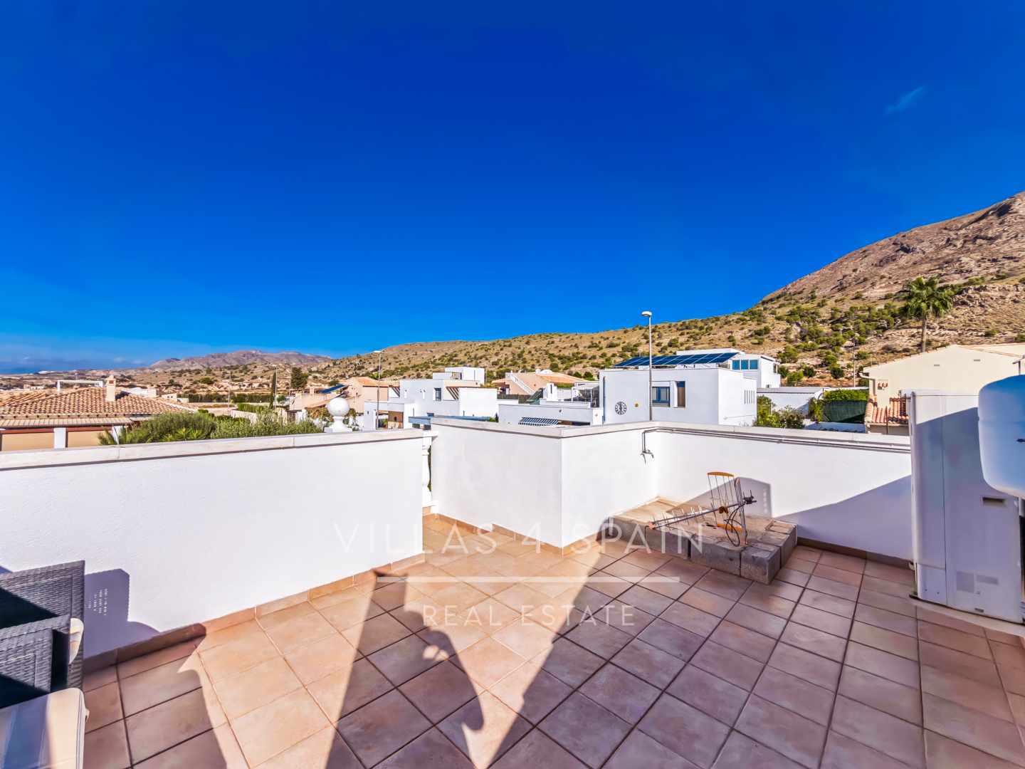 Resale - 3 Bed 2 Bath Villa with a Private Pool & Parking in Las Kalendas Fortuna - calle camino de cieza - Murcia