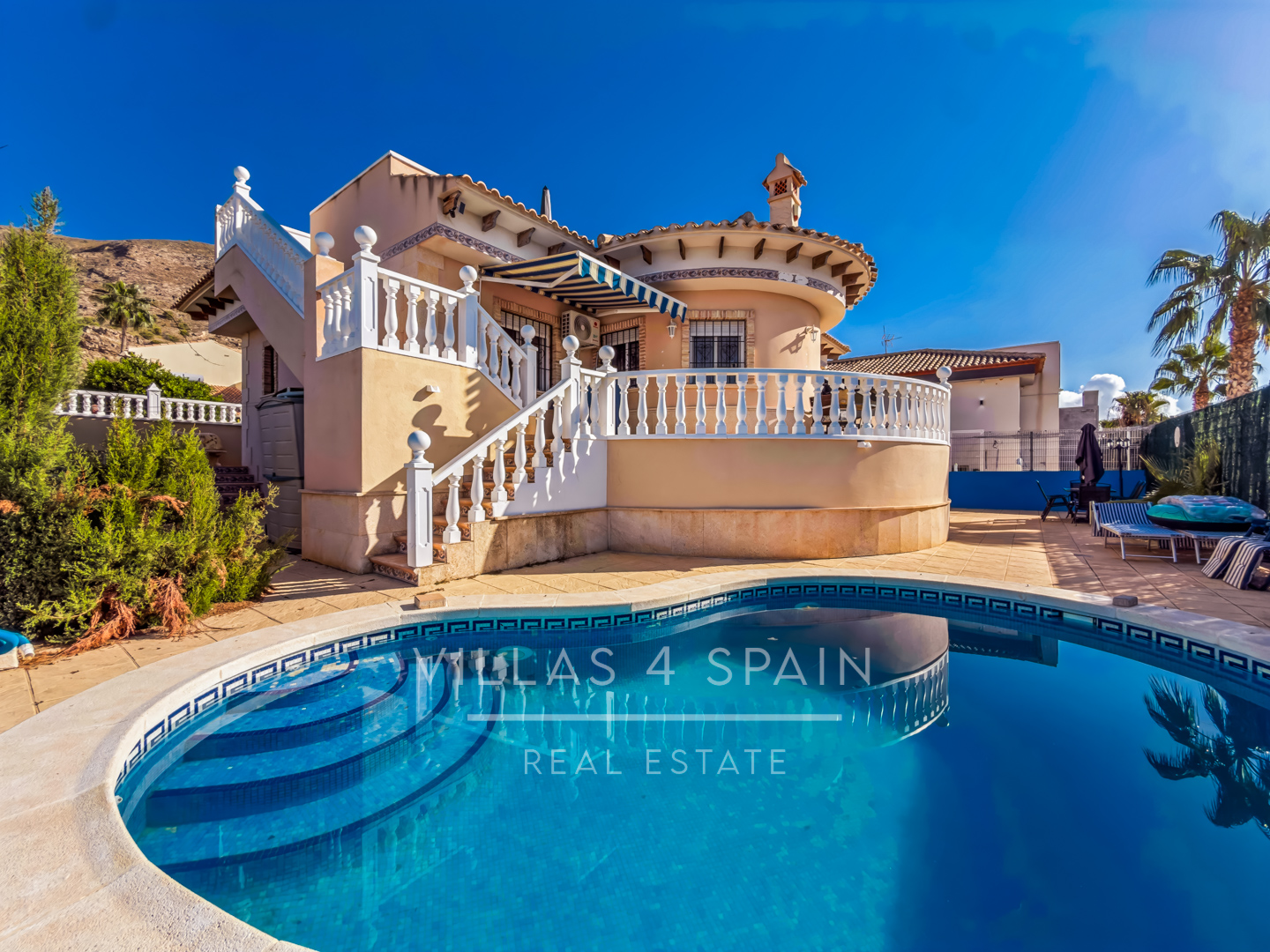 Resale - 3 Bed 2 Bath Villa with a Private Pool & Parking in Las Kalendas Fortuna - calle camino de cieza - Murcia
