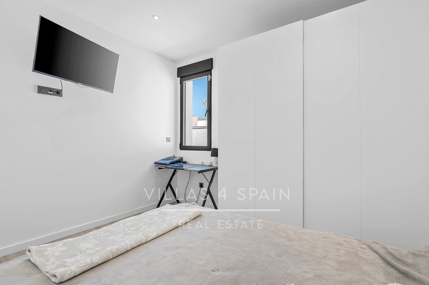 Resale - 4 Bed 2 Bath Villa with Private Pool and Parking in Las Kalendas Fortuna - calle camino de cieza - Murcia