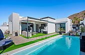 4 Bed 2 Bath Villa with Private Pool and Parking in Las Kalendas Fortuna