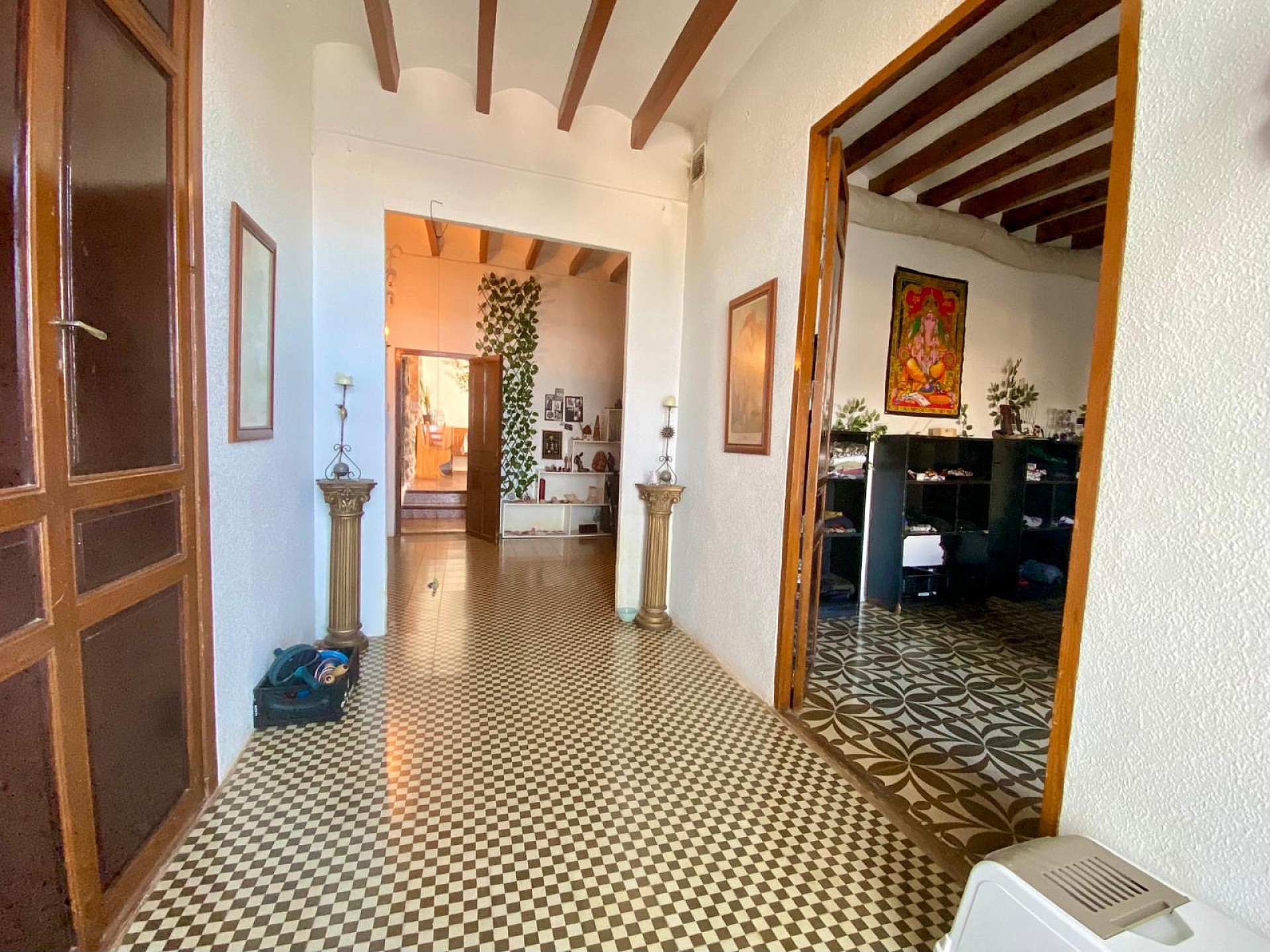 Resale - 7 Bedroom 1 Bathroom Village house in Yecla -  - Murcia