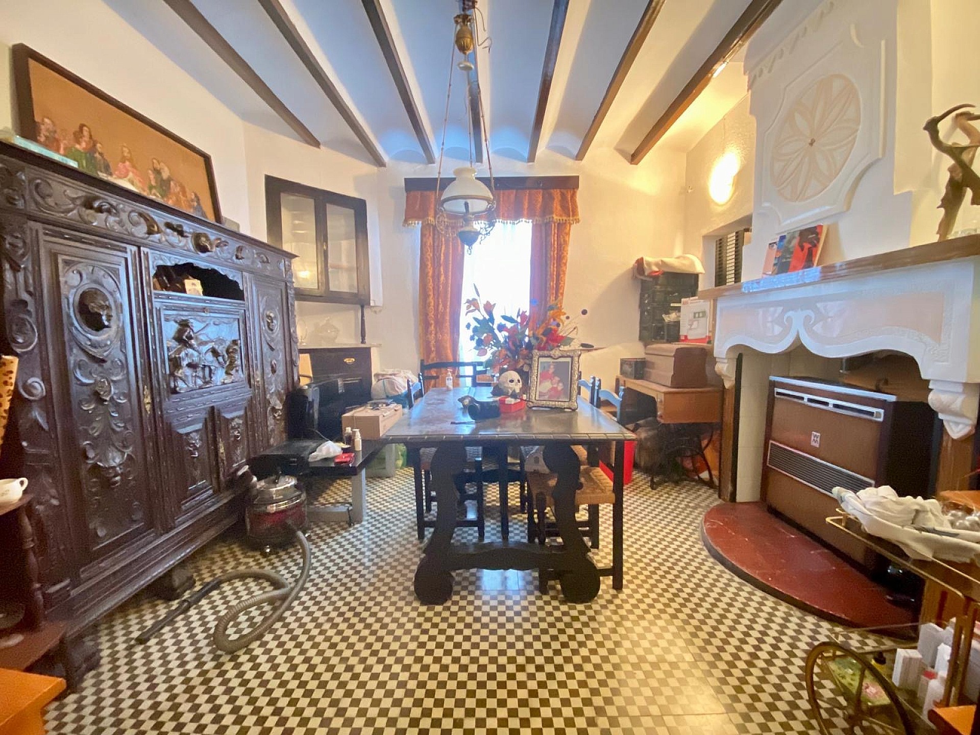 Resale - 7 Bedroom 1 Bathroom Village house in Yecla -  - Murcia