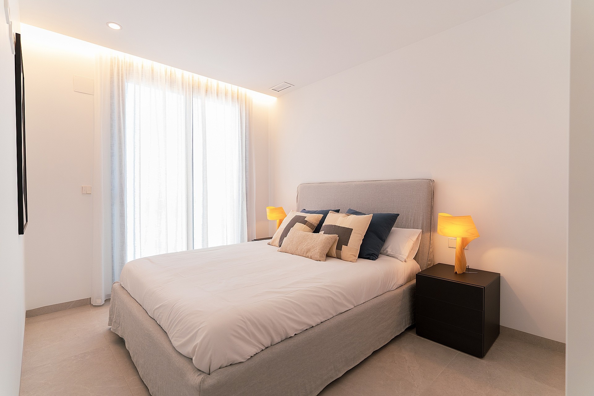 Resale - 4 Bedroom 4 Bathroom Villa in Rojales -  - Alicante