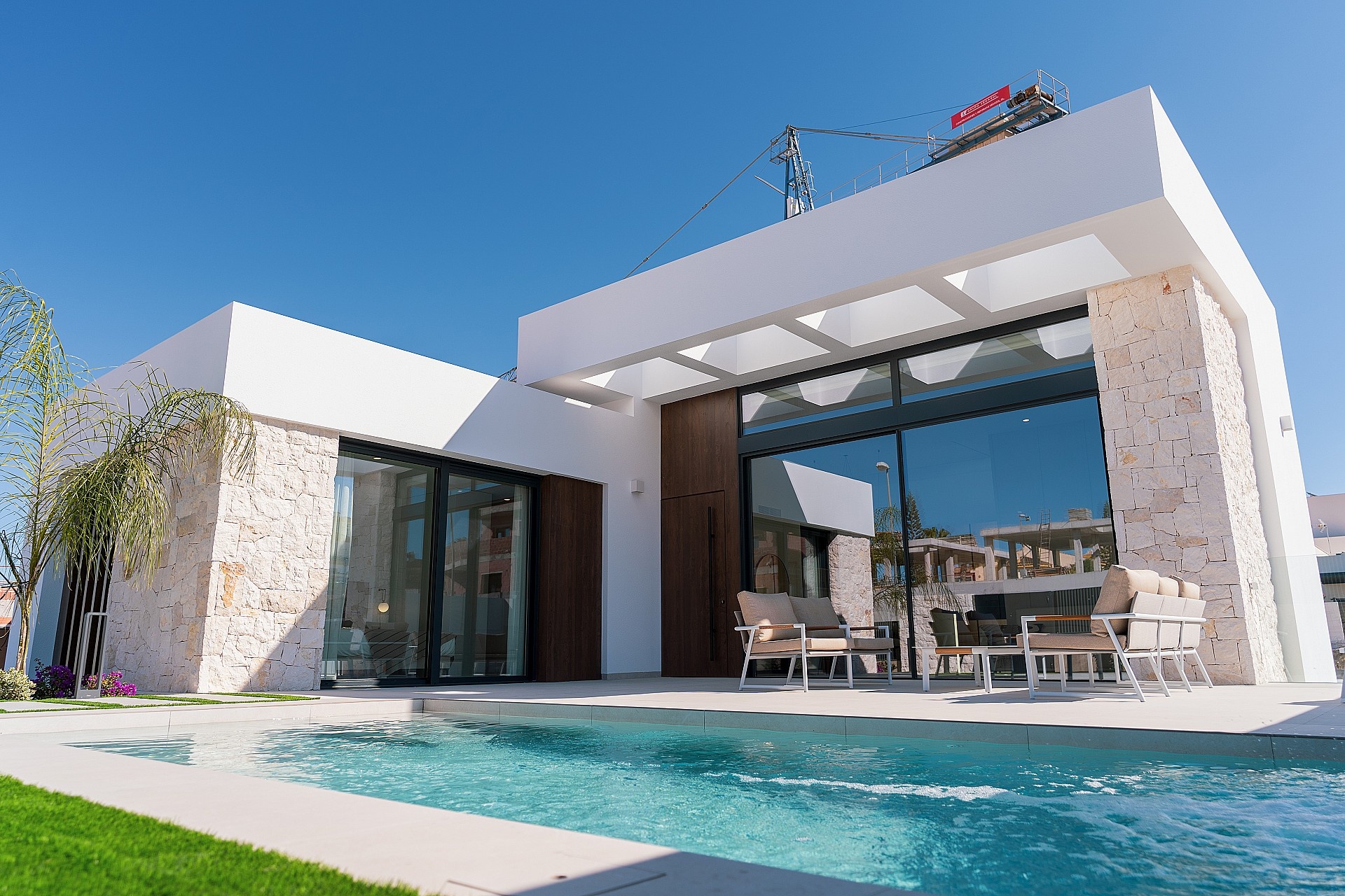 Resale - 4 Bedroom 4 Bathroom Villa in Rojales -  - Alicante