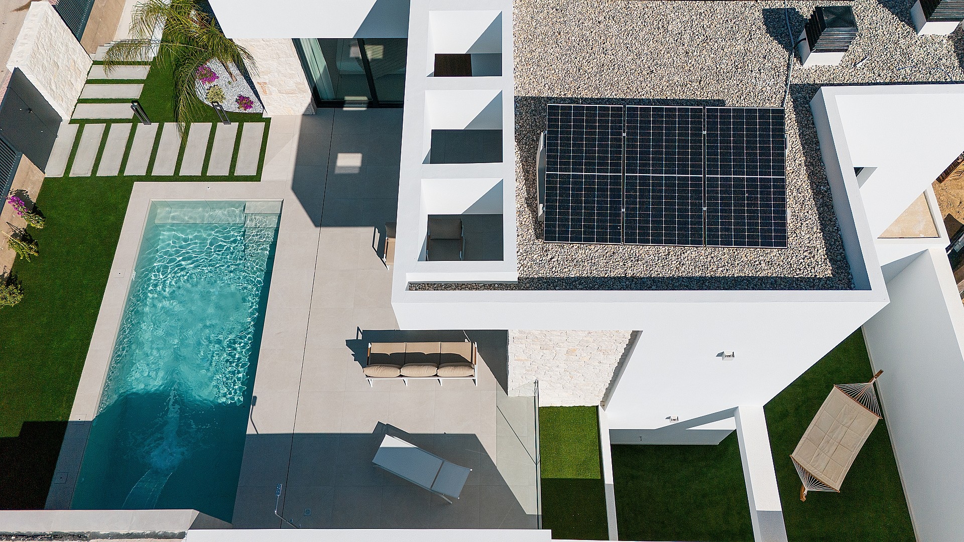 Resale - 4 Bedroom 4 Bathroom Villa in Rojales -  - Alicante