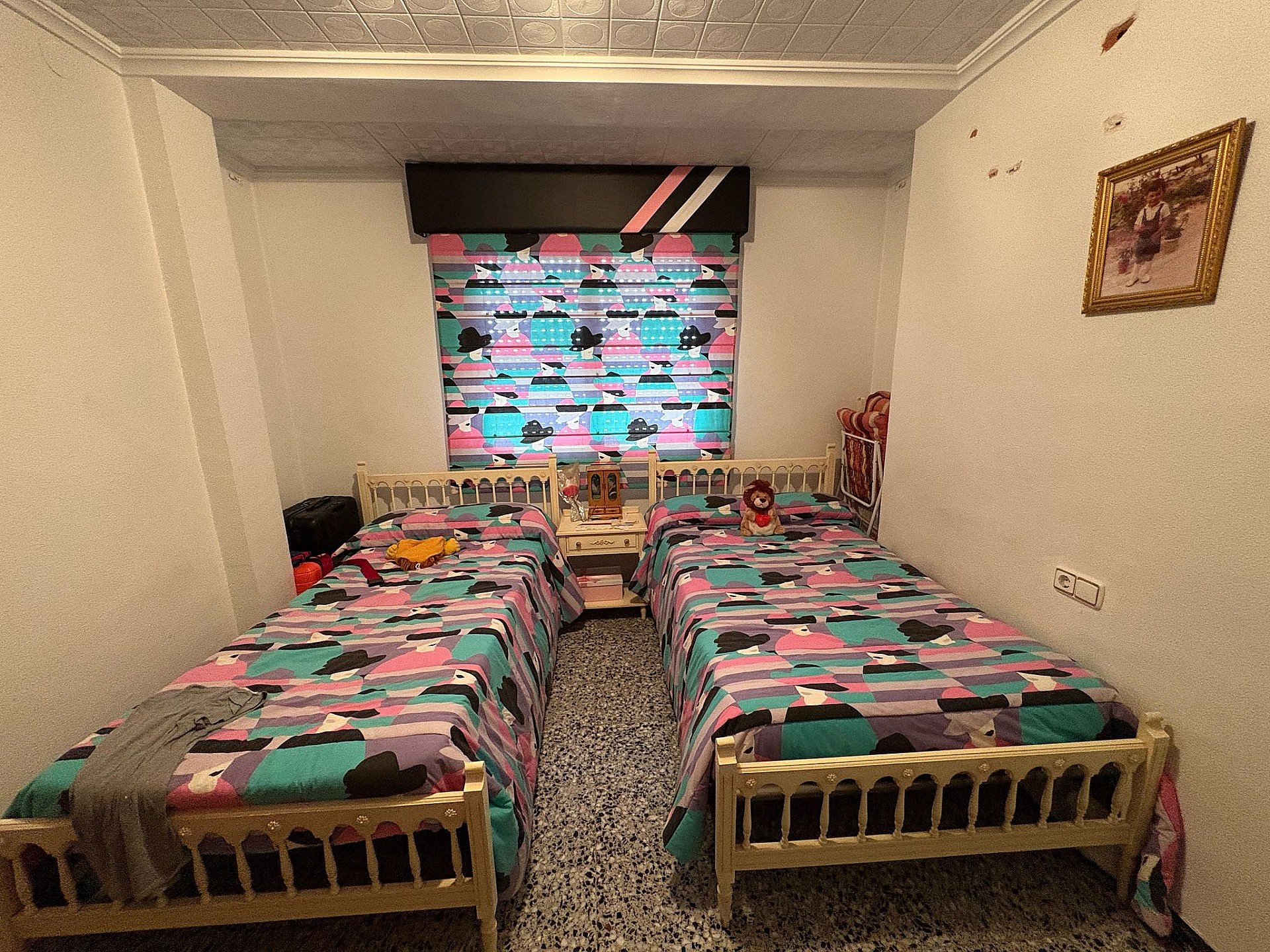 Resale - 4 Bedroom 1 Bathroom Country house in Petrer -  - Alicante