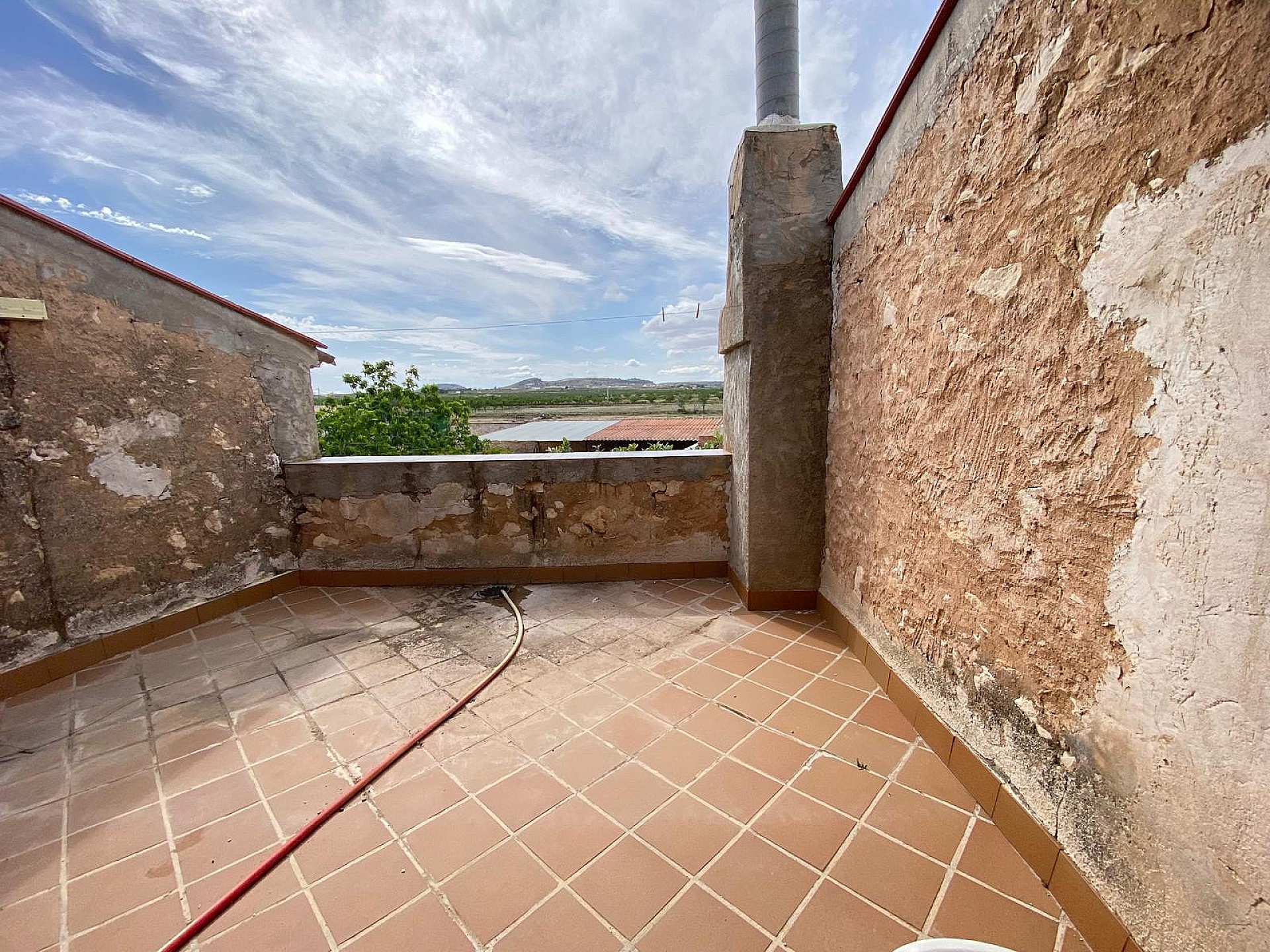 Resale - 7 Bedroom 1 Bathroom Village house in Pinoso -  - Alicante