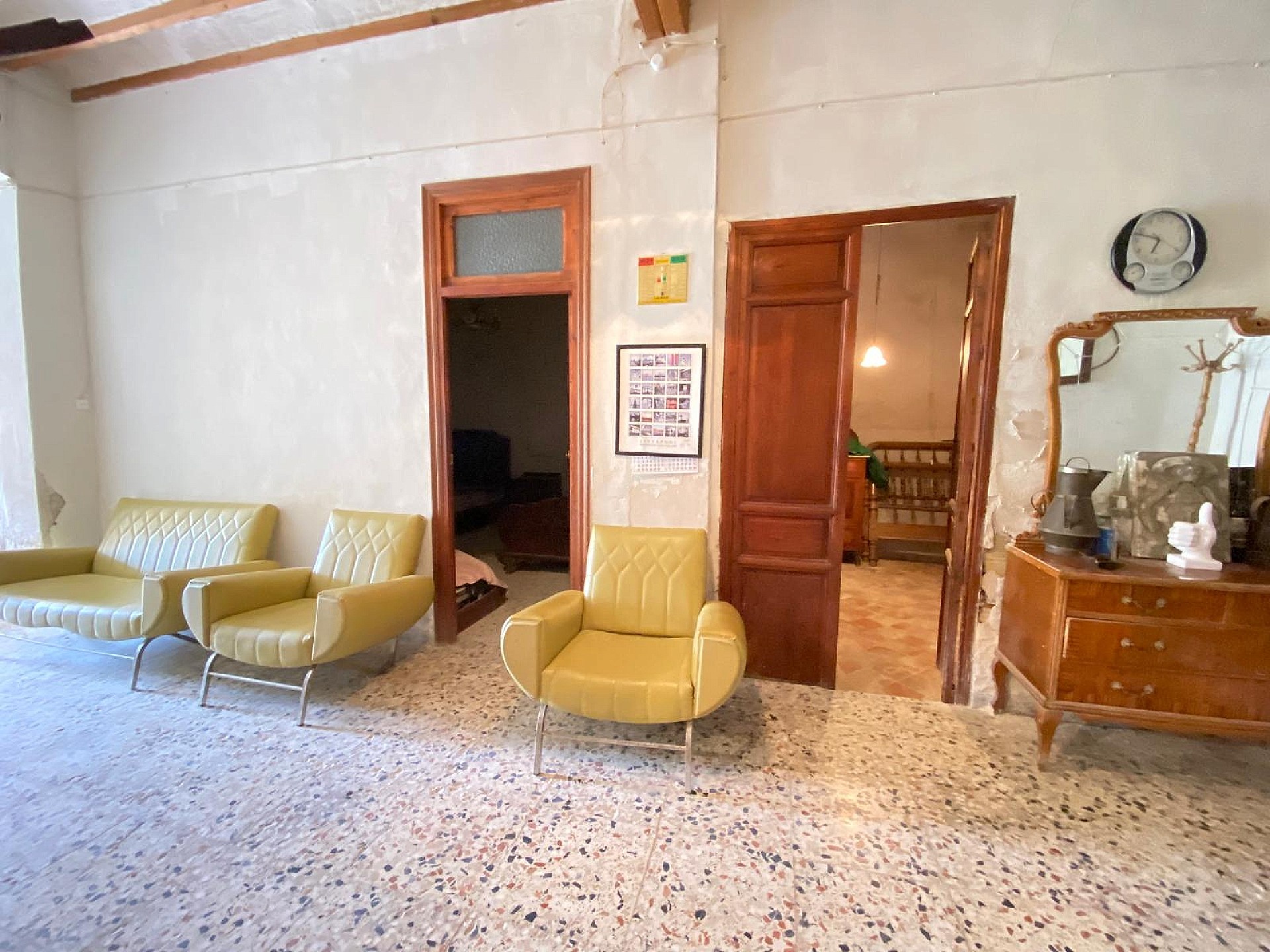 Resale - 7 Bedroom 1 Bathroom Village house in Pinoso -  - Alicante