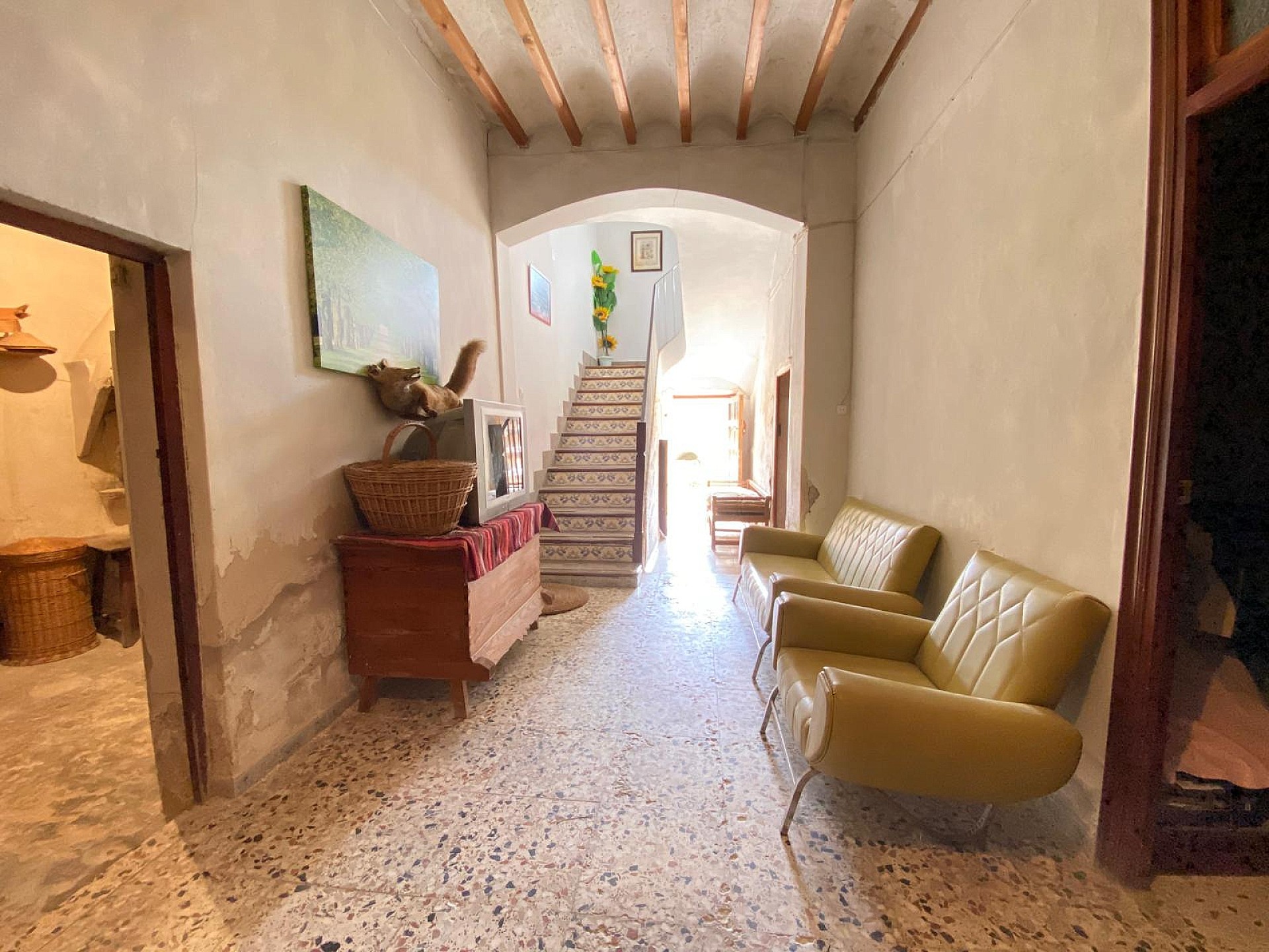 Resale - 7 Bedroom 1 Bathroom Village house in Pinoso -  - Alicante
