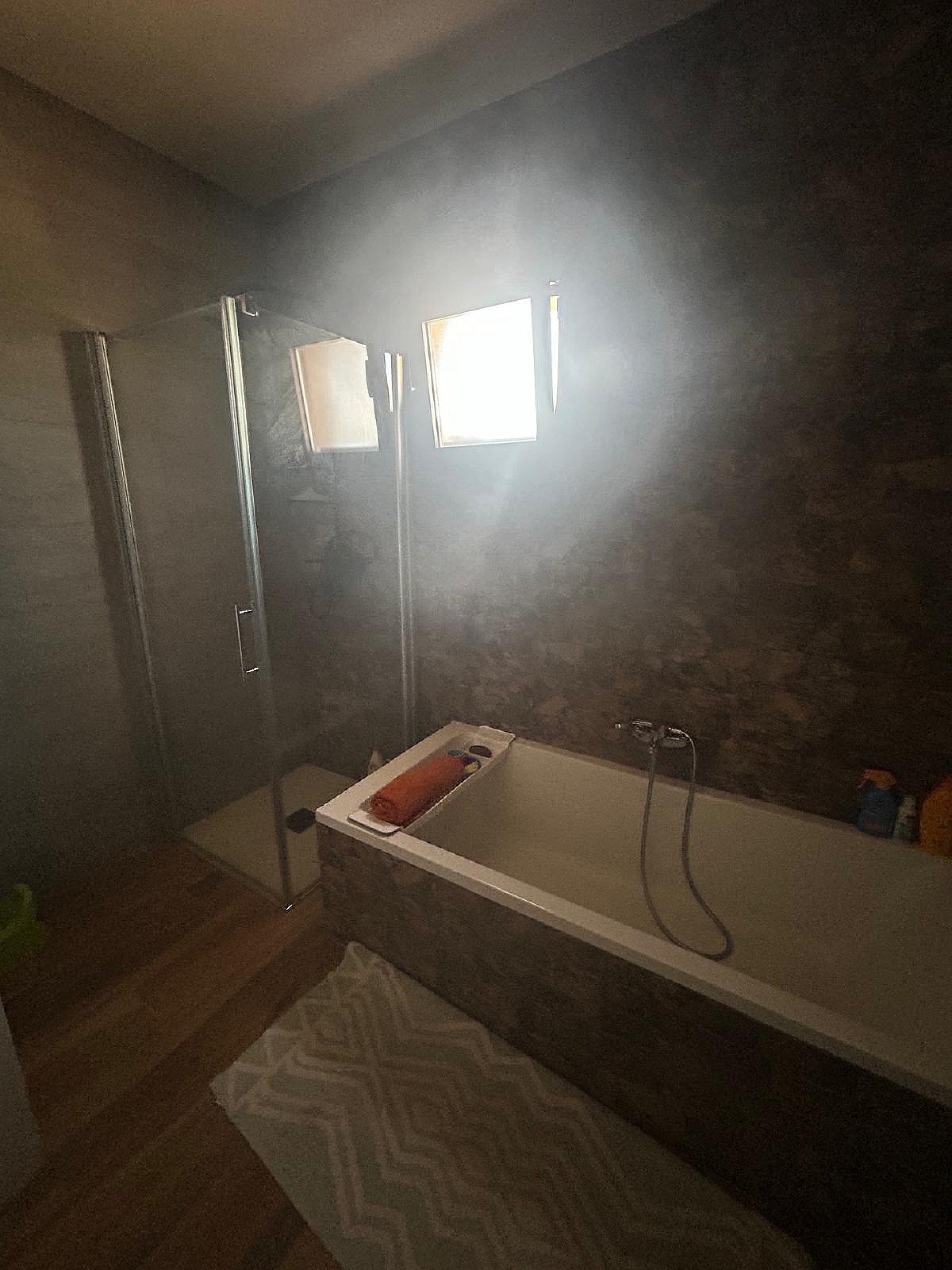 Resale - 4 Bedroom 2 Bathroom Villa in Salinas -  - Alicante