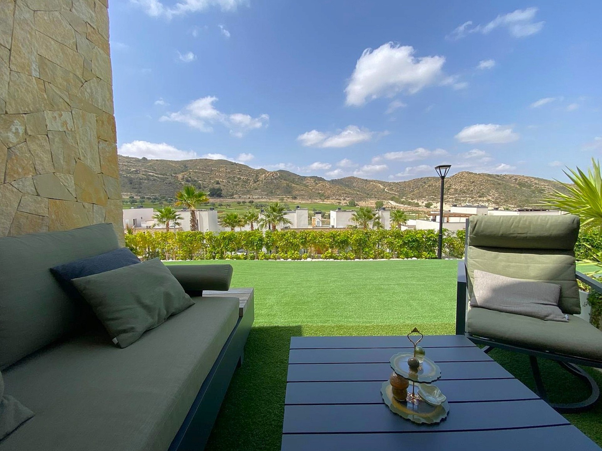 Resale - 2 Bedroom 2 Bathroom Villa in Monforte del Cid -  - Alicante