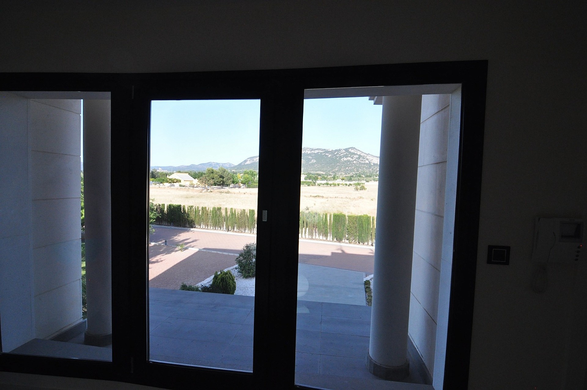 Resale - 4 Bedroom 2 Bathroom Villa in Villena -  - Alicante