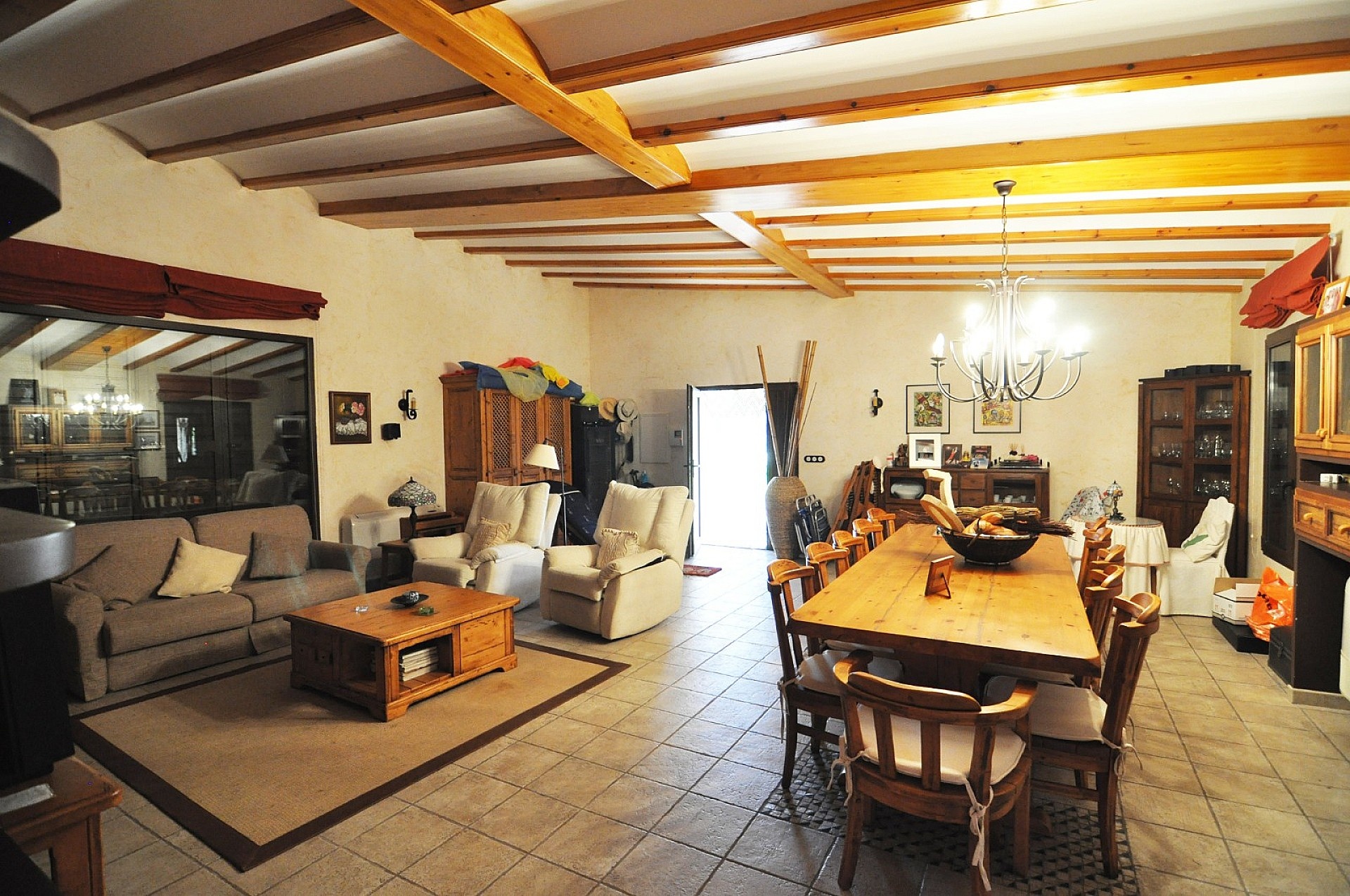 Resale - 4 Bedroom 2 Bathroom Villa in Villena -  - Alicante