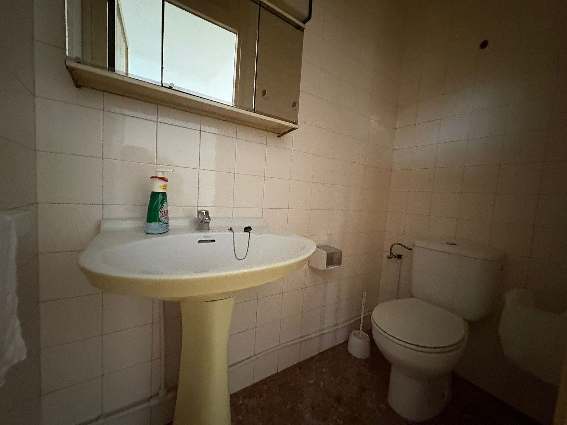 Resale - 6 Bedroom 2 Bathroom Townhouse in Novelda -  - Alicante