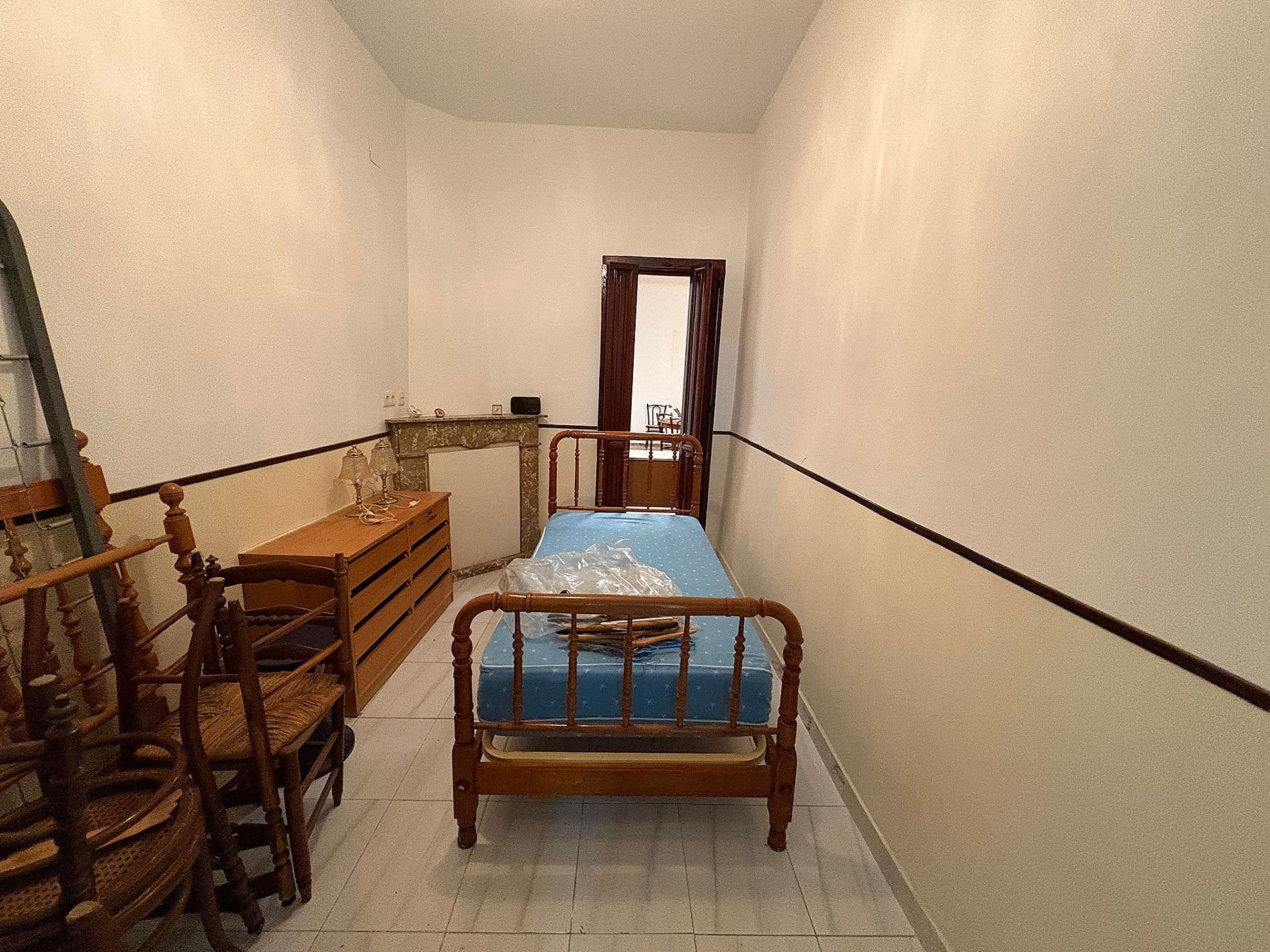 Resale - 6 Bedroom 2 Bathroom Townhouse in Novelda -  - Alicante