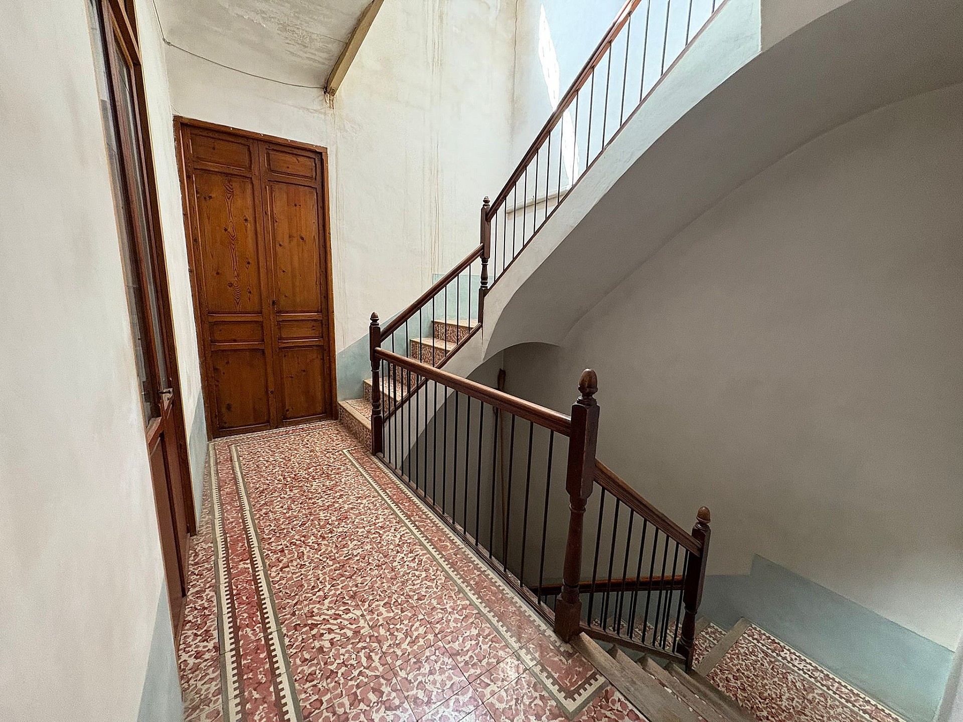 Resale - 6 Bedroom 2 Bathroom Townhouse in Novelda -  - Alicante