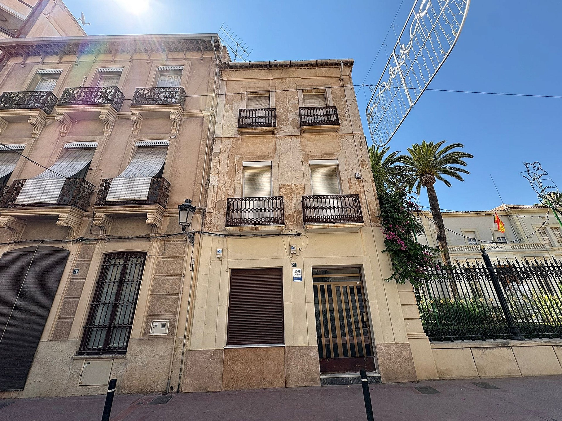 Resale - 6 Bedroom 2 Bathroom Townhouse in Novelda -  - Alicante