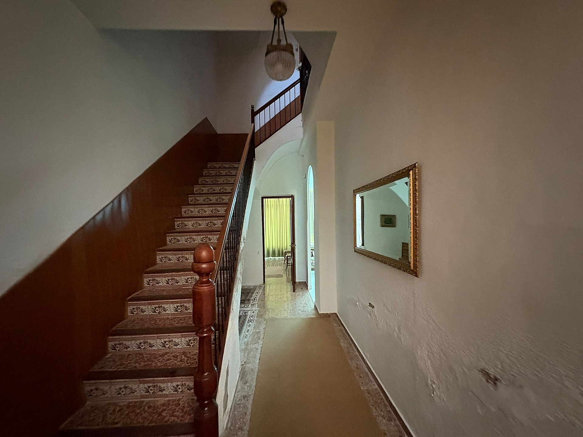Resale - 6 Bedroom 2 Bathroom Townhouse in Novelda -  - Alicante