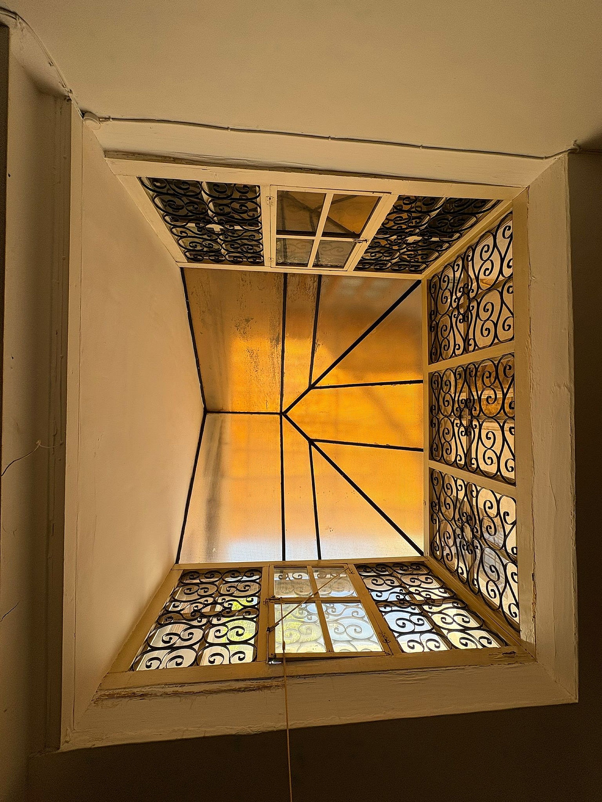 Resale - 6 Bedroom 2 Bathroom Townhouse in Novelda -  - Alicante
