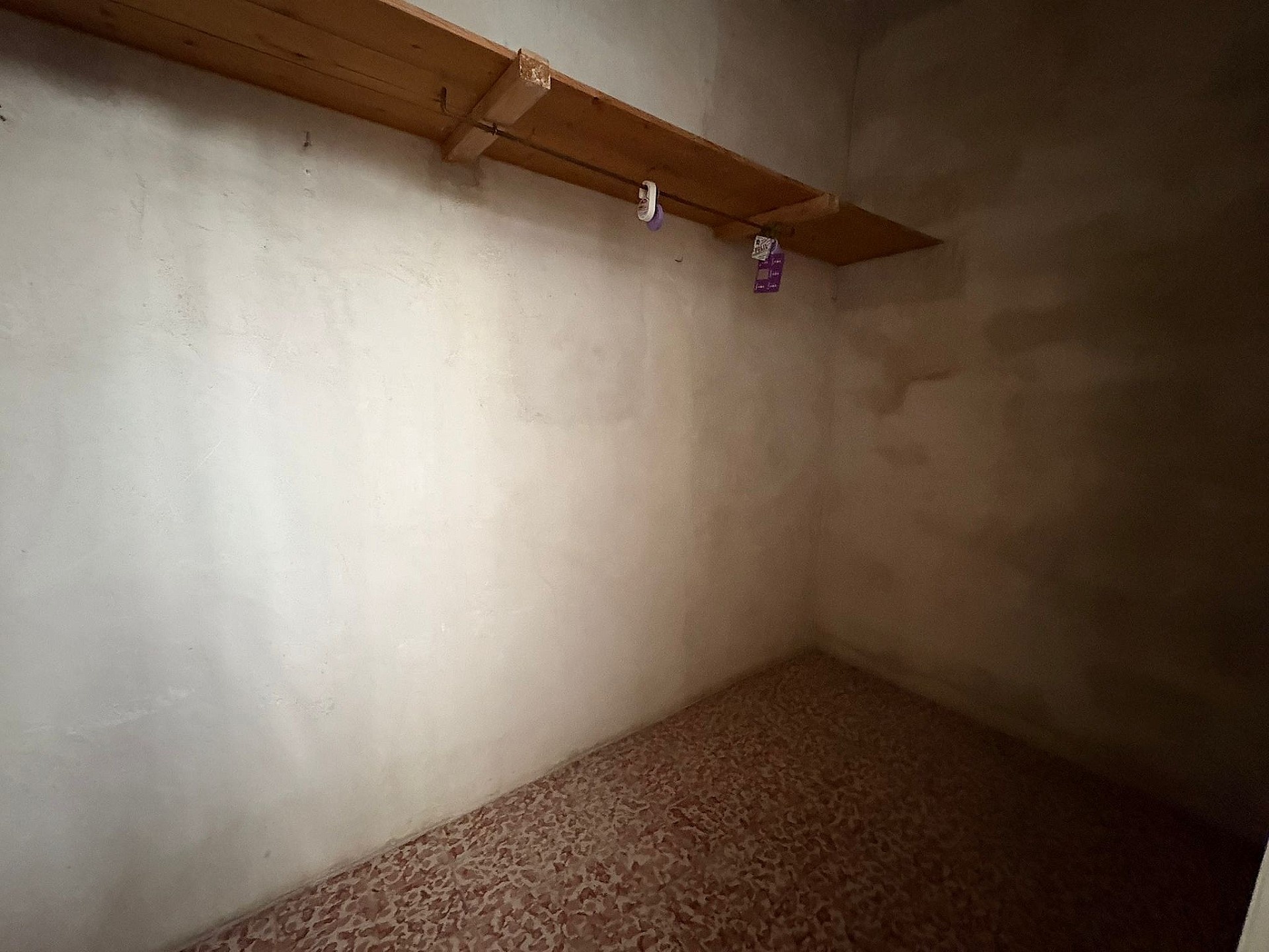 Resale - 6 Bedroom 2 Bathroom Townhouse in Novelda -  - Alicante