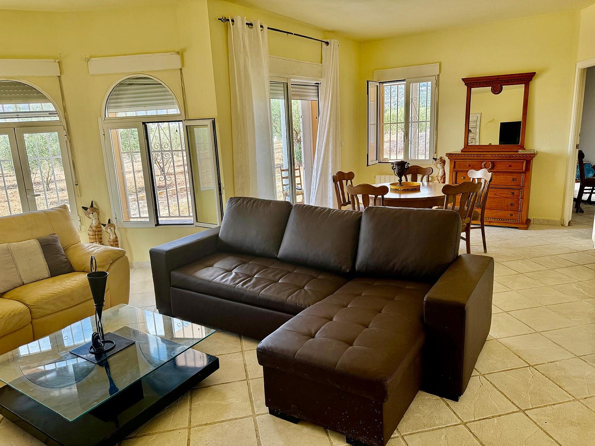 Resale - 3 Bedroom 3 Bathroom Villa in Onil -  - Alicante